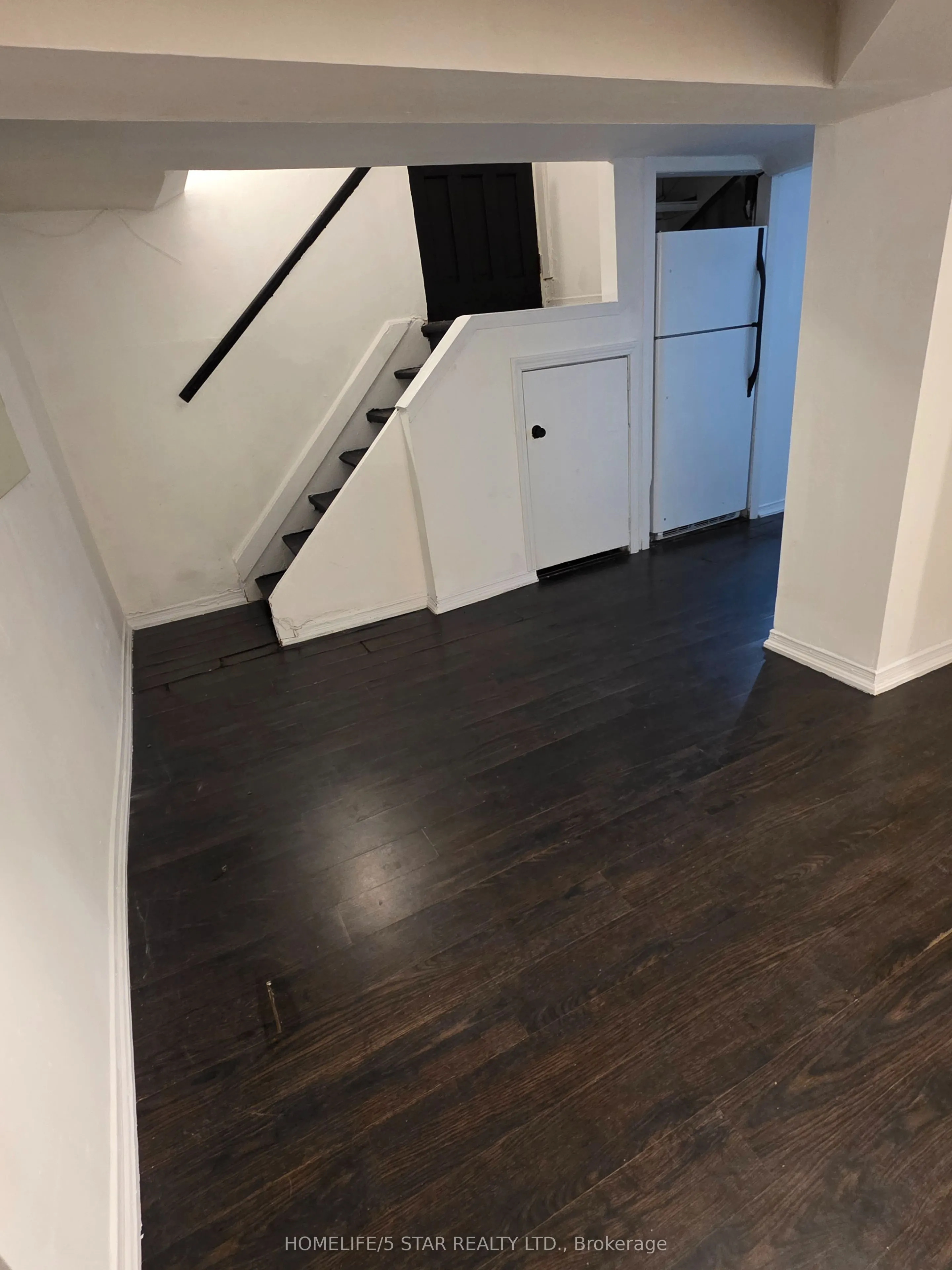 78 Dewson Street #Bsmt Apt