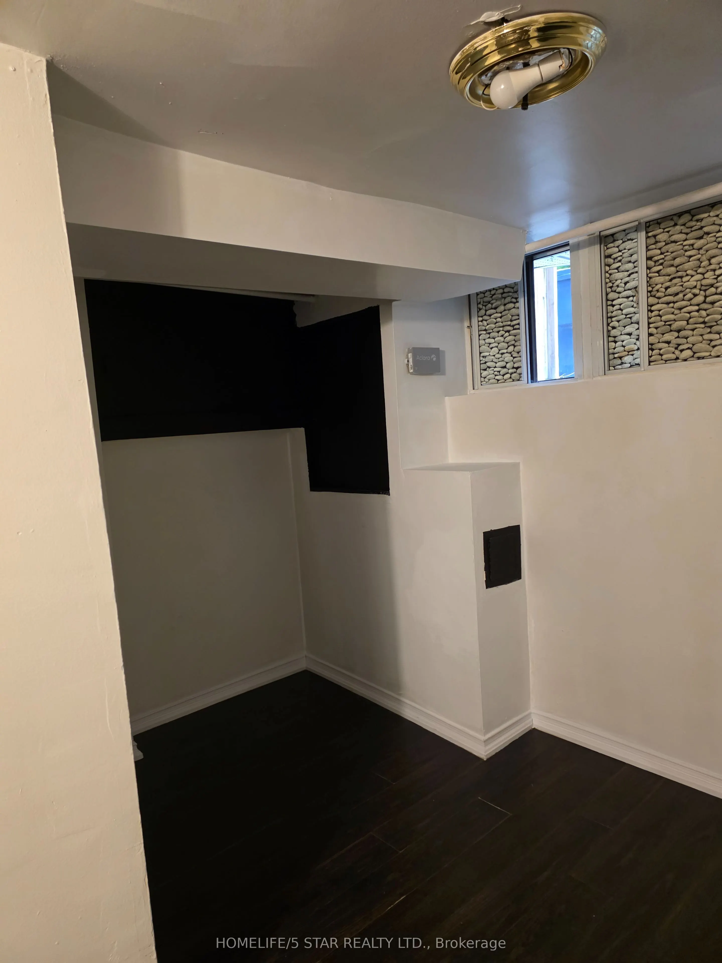 78 Dewson Street #Bsmt Apt