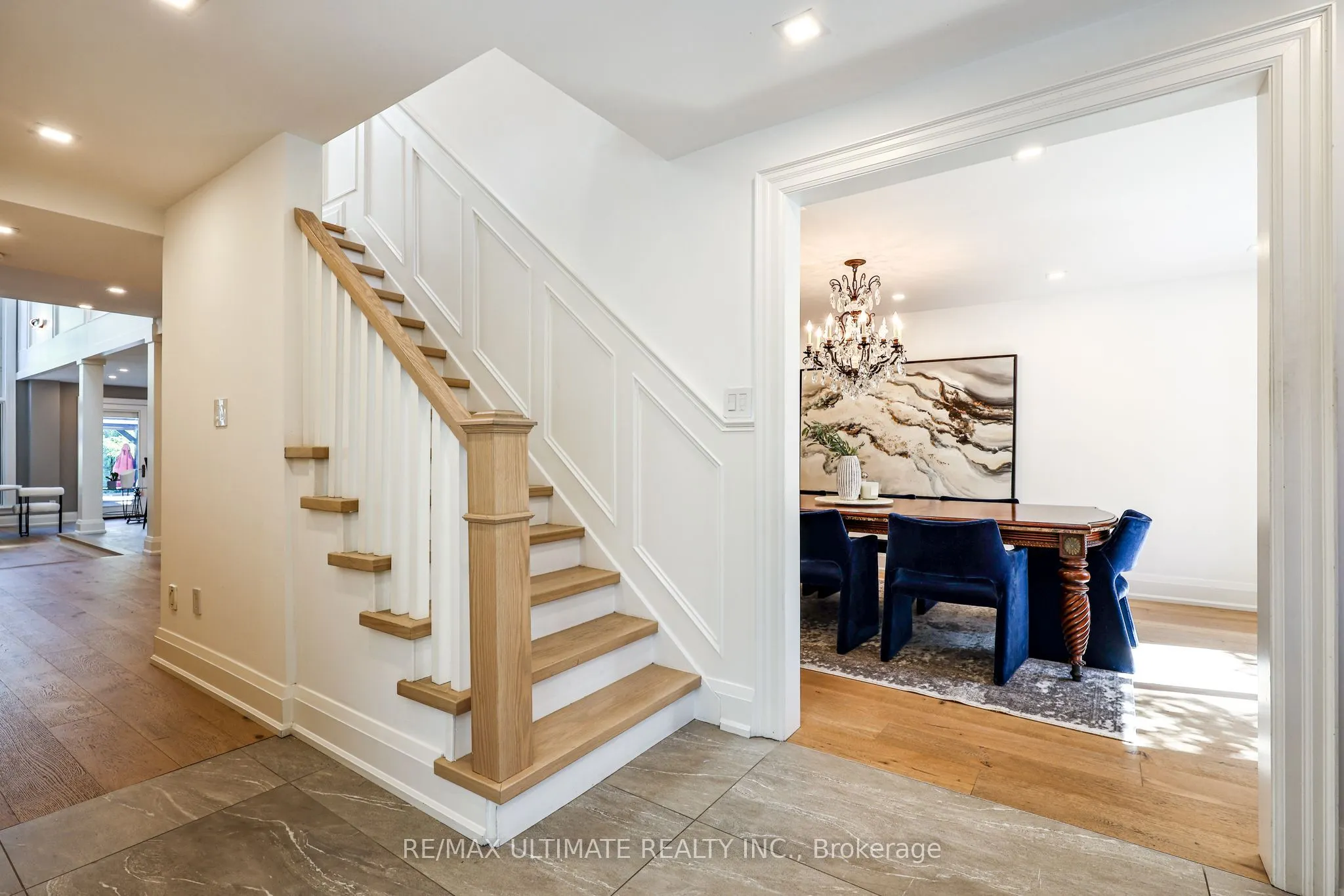 10 Field Avenue
