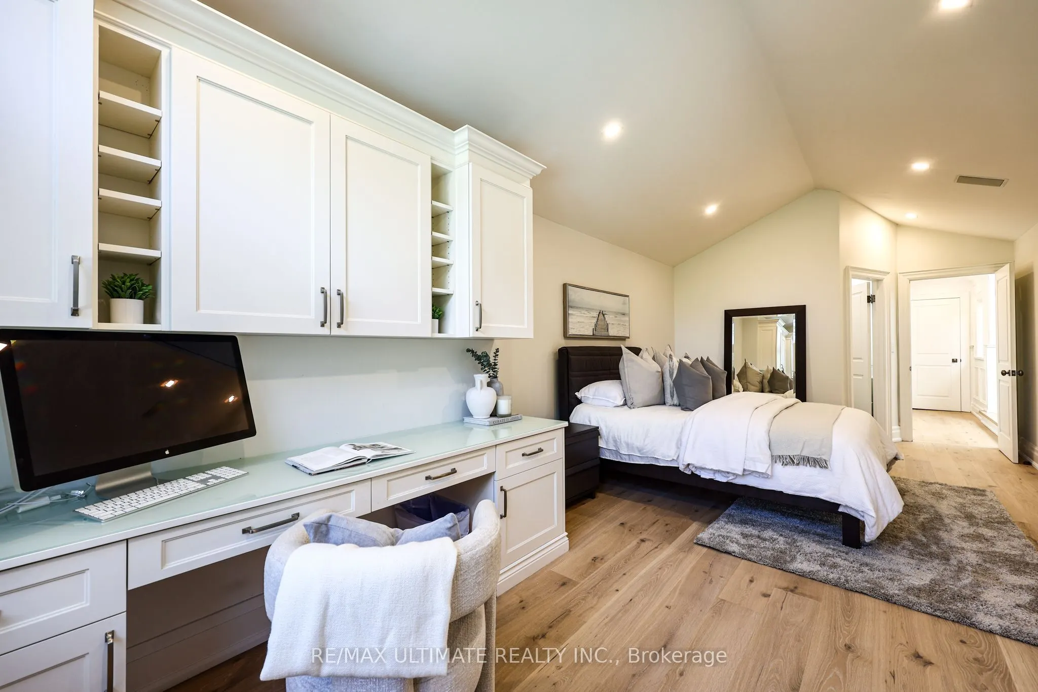 10 Field Avenue