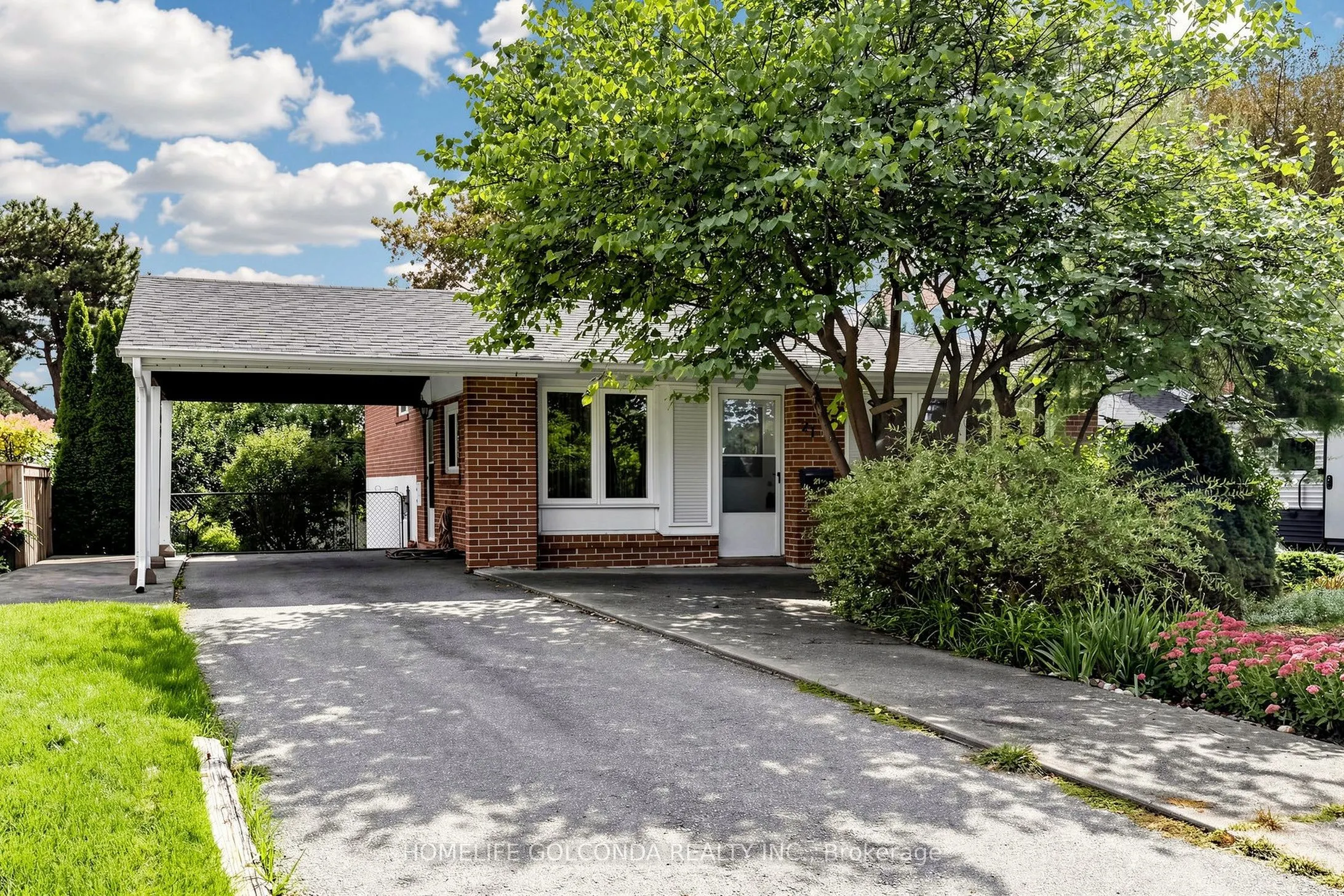 21 Grove Park Crescent
