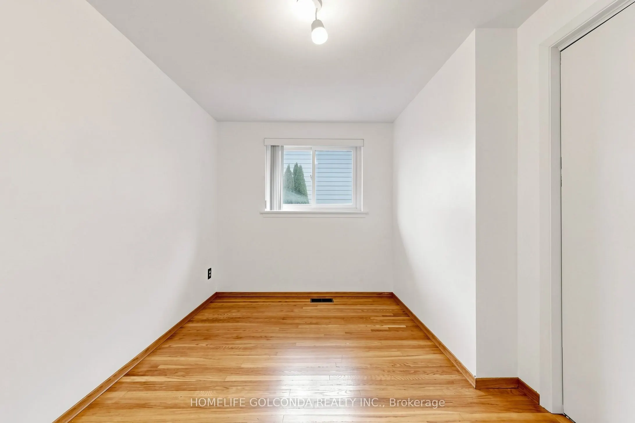 21 Grove Park Crescent