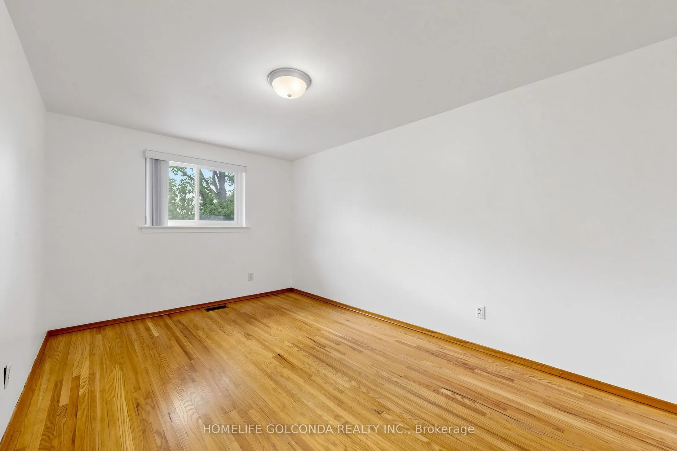 21 Grove Park Crescent