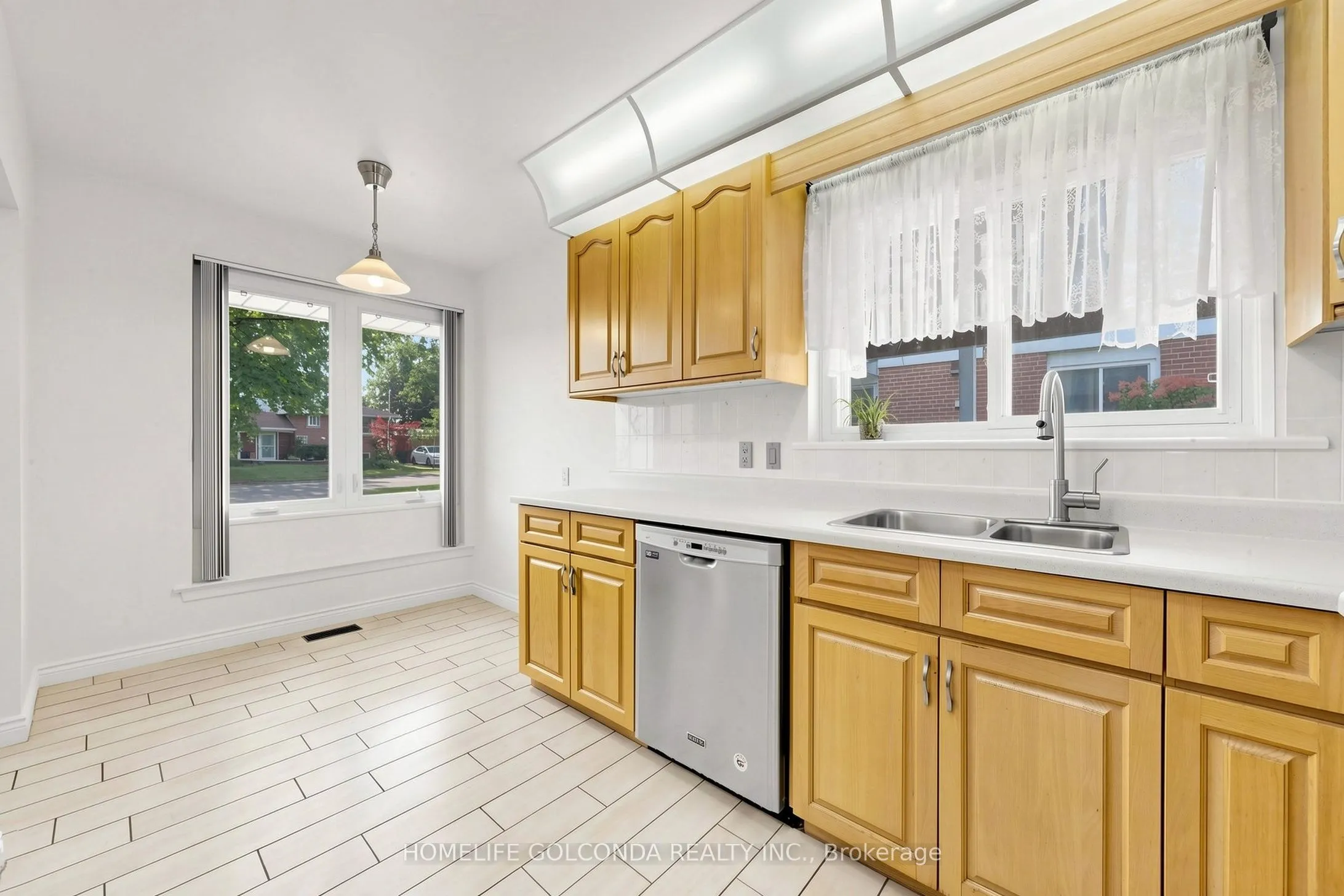 21 Grove Park Crescent