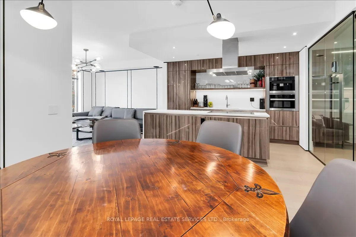 6 Jackes Avenue #606
