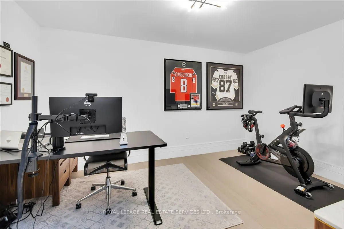 6 Jackes Avenue #606