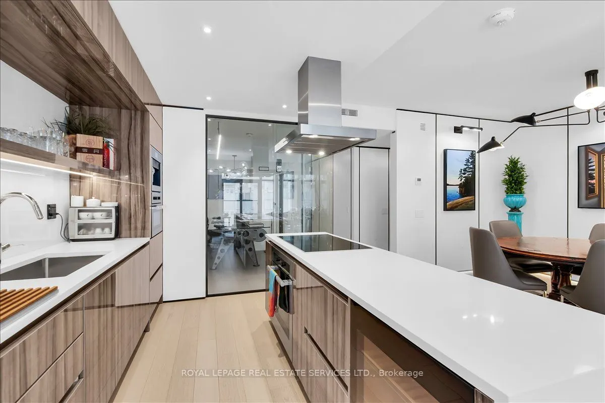 6 Jackes Avenue #606