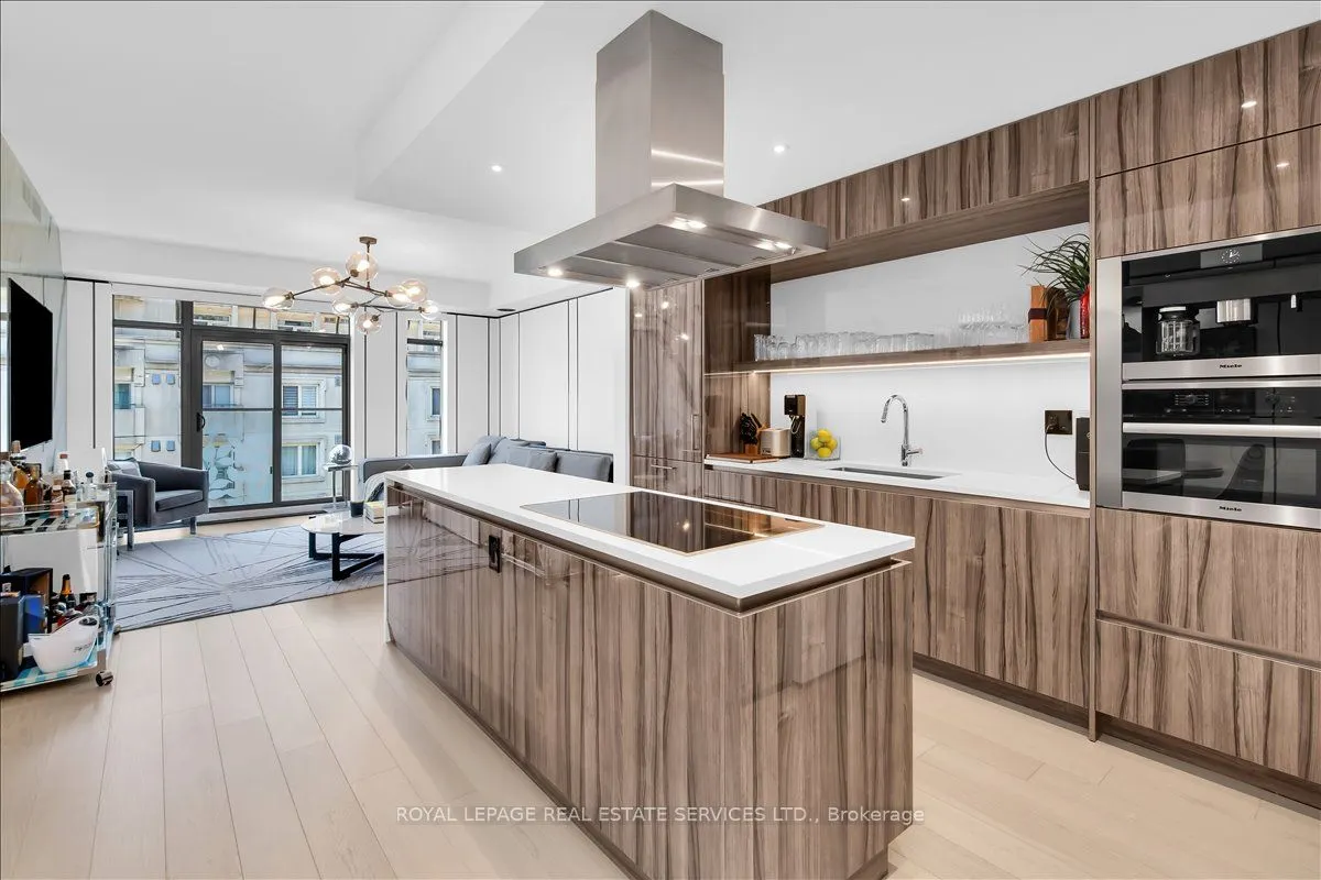 6 Jackes Avenue #606