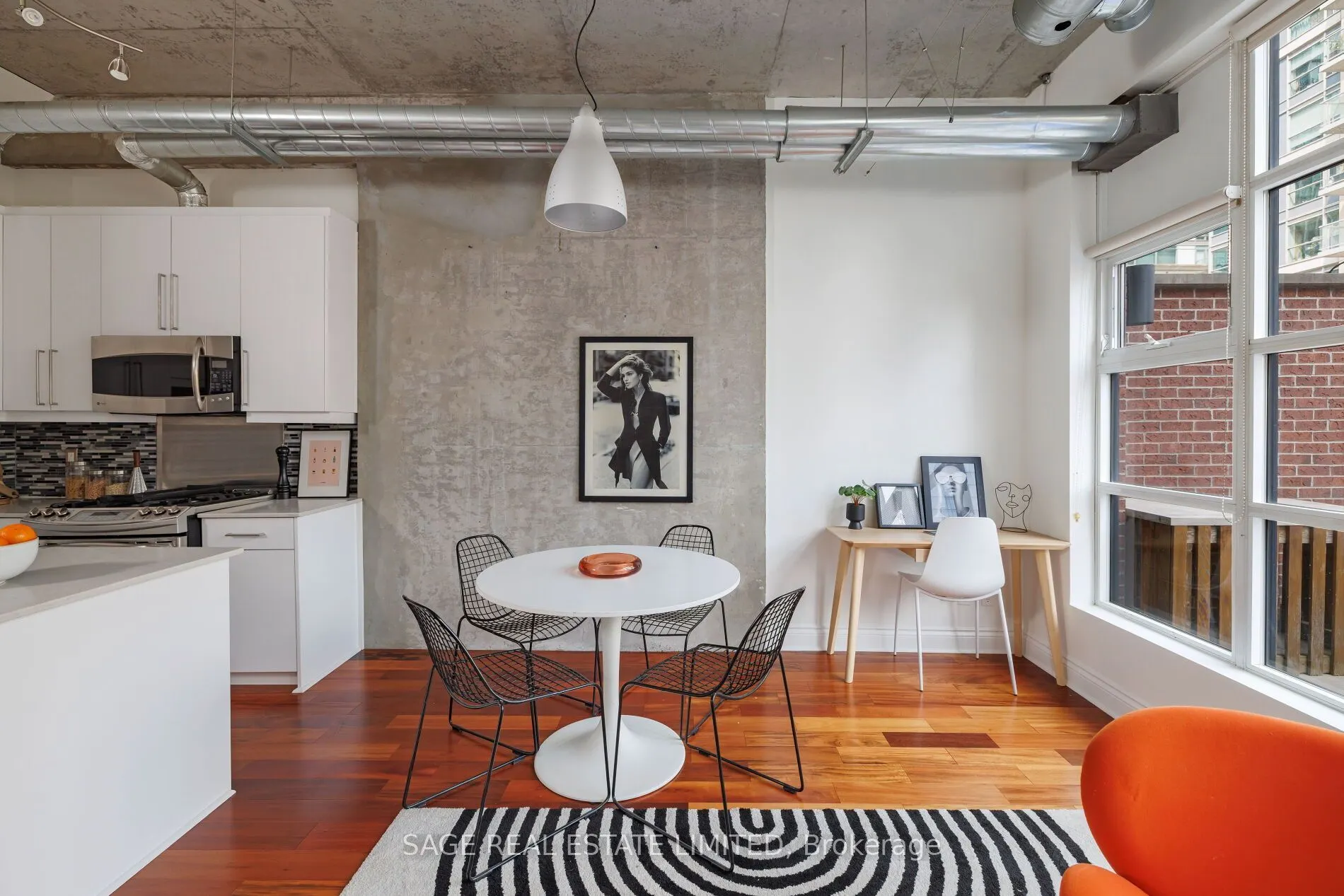 261 King Street E #402