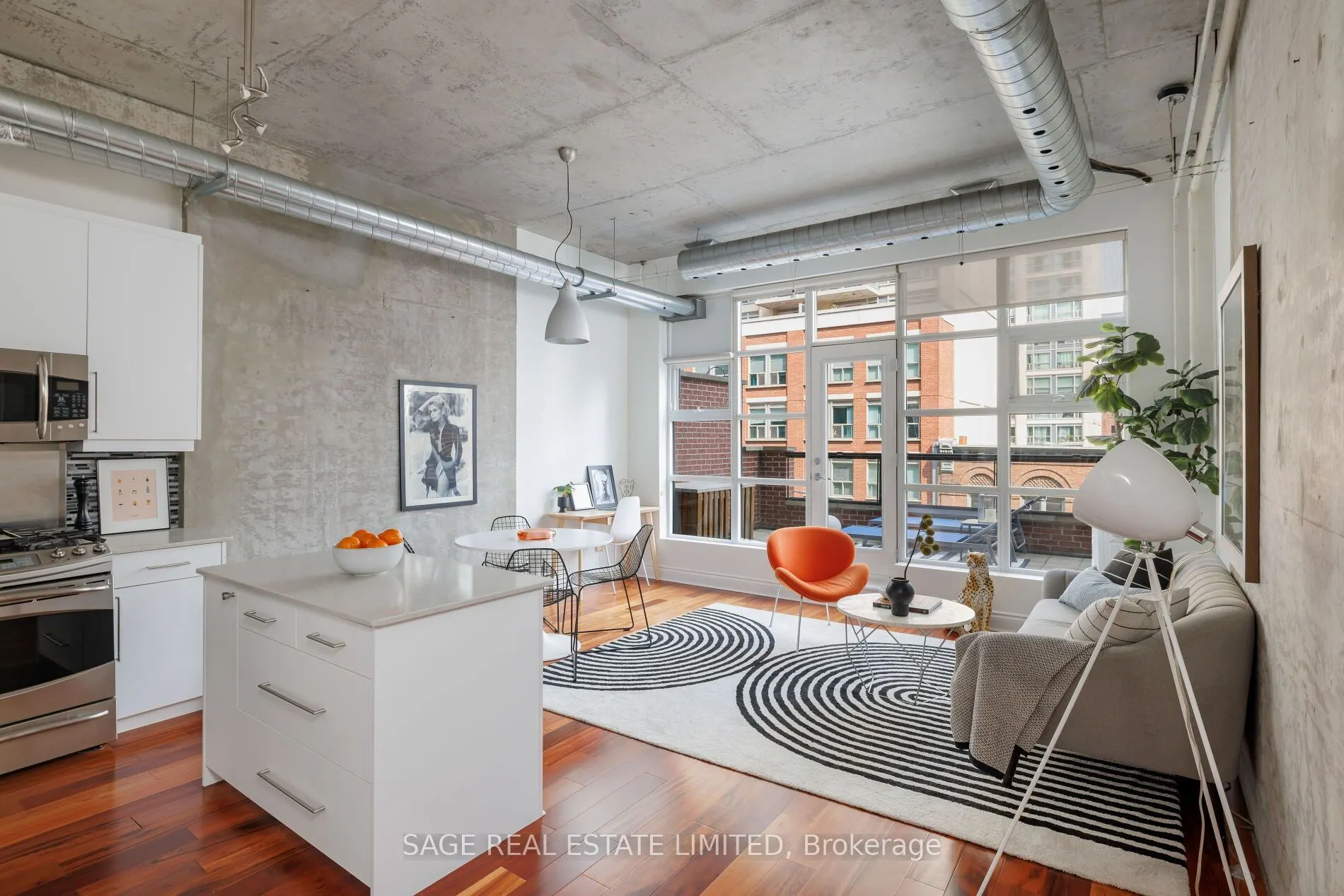 261 King Street E #402