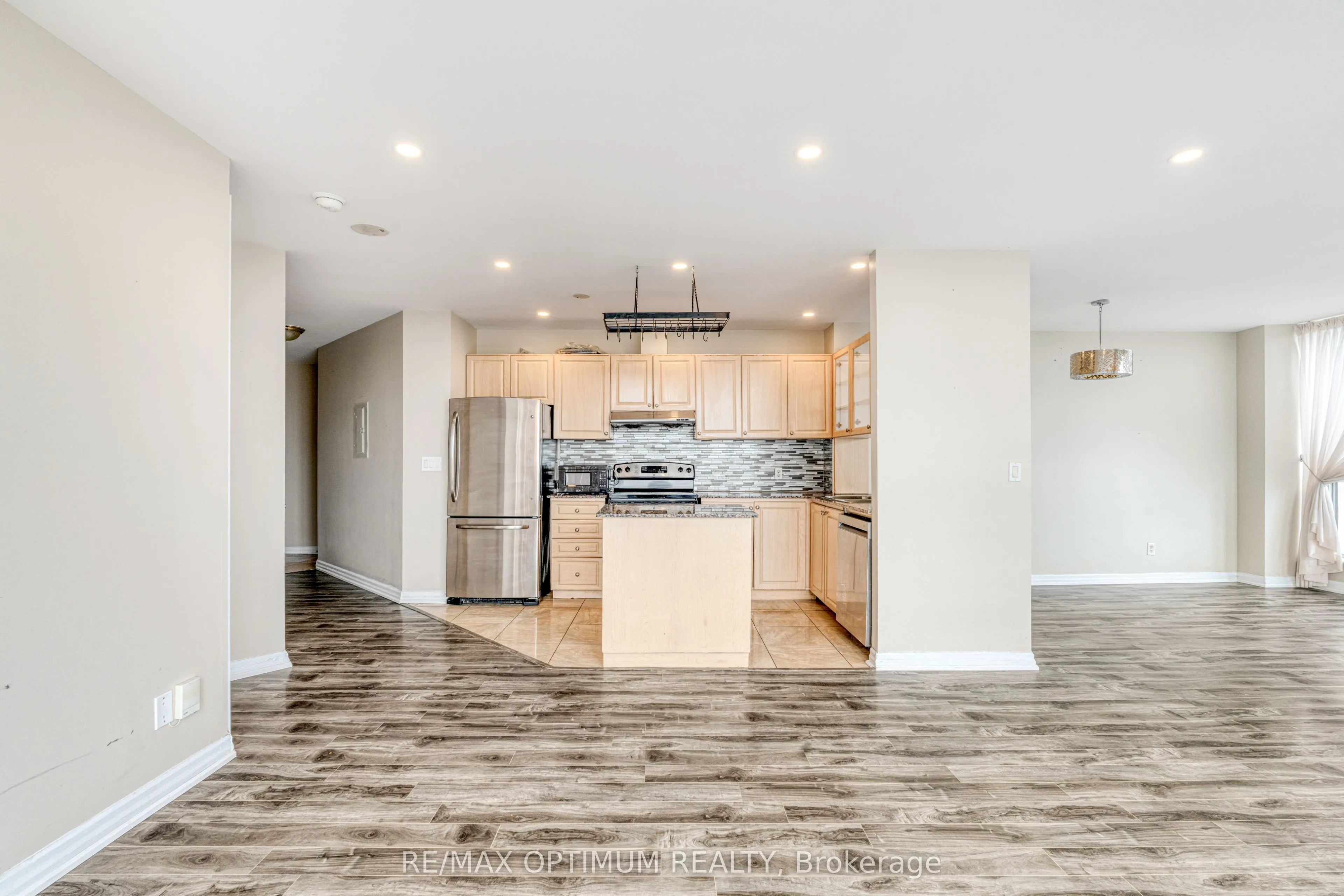 797 Don Mills Road #UPH211