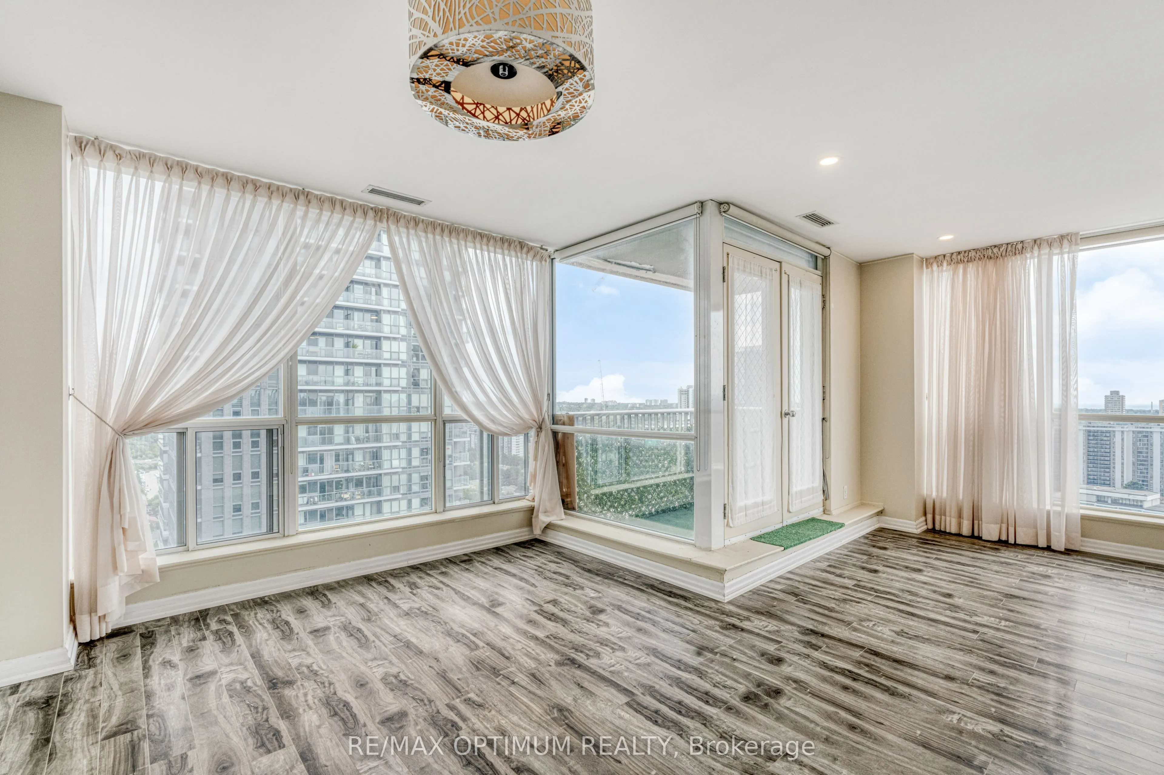 797 Don Mills Road #UPH211