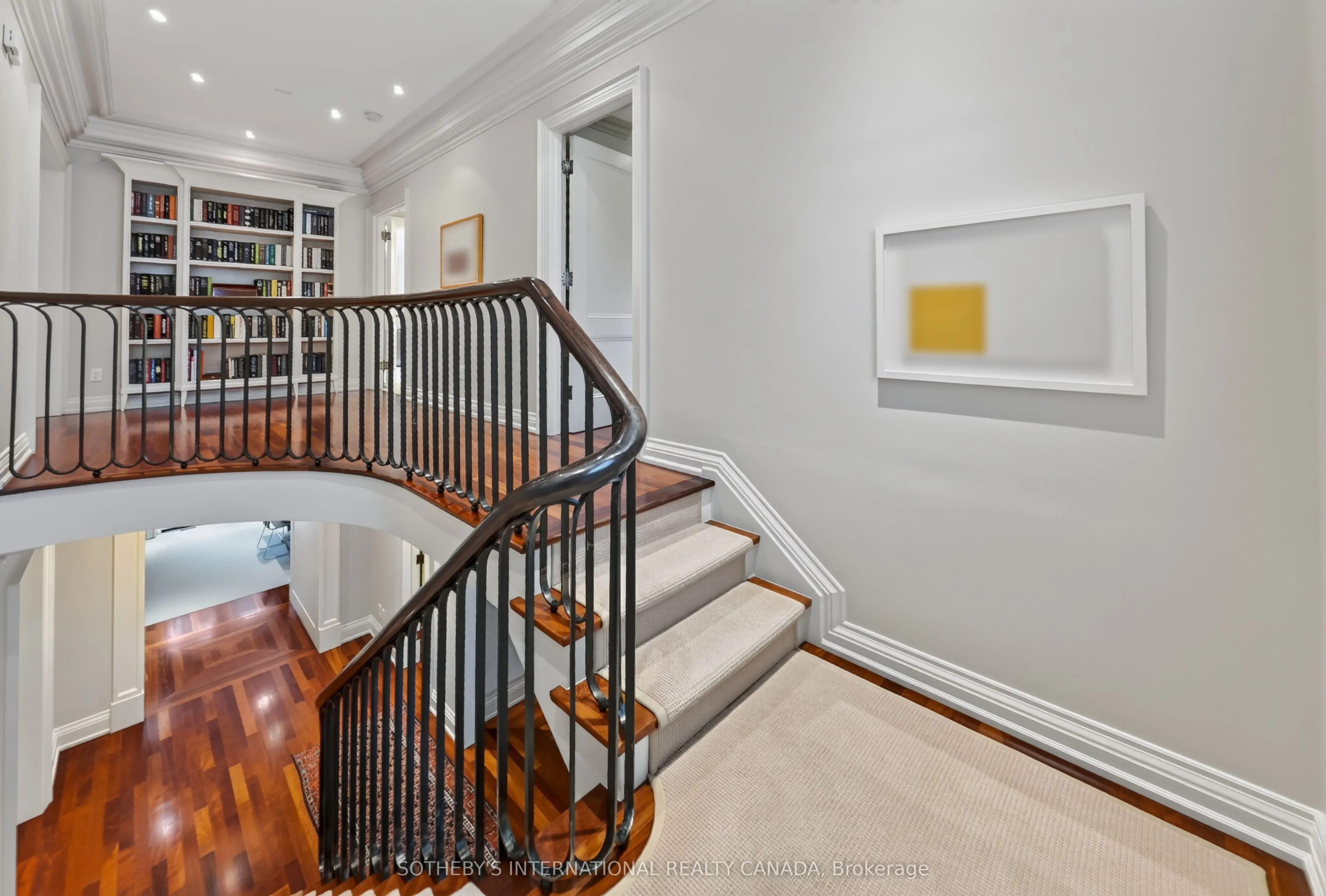15 Alexandra Wood