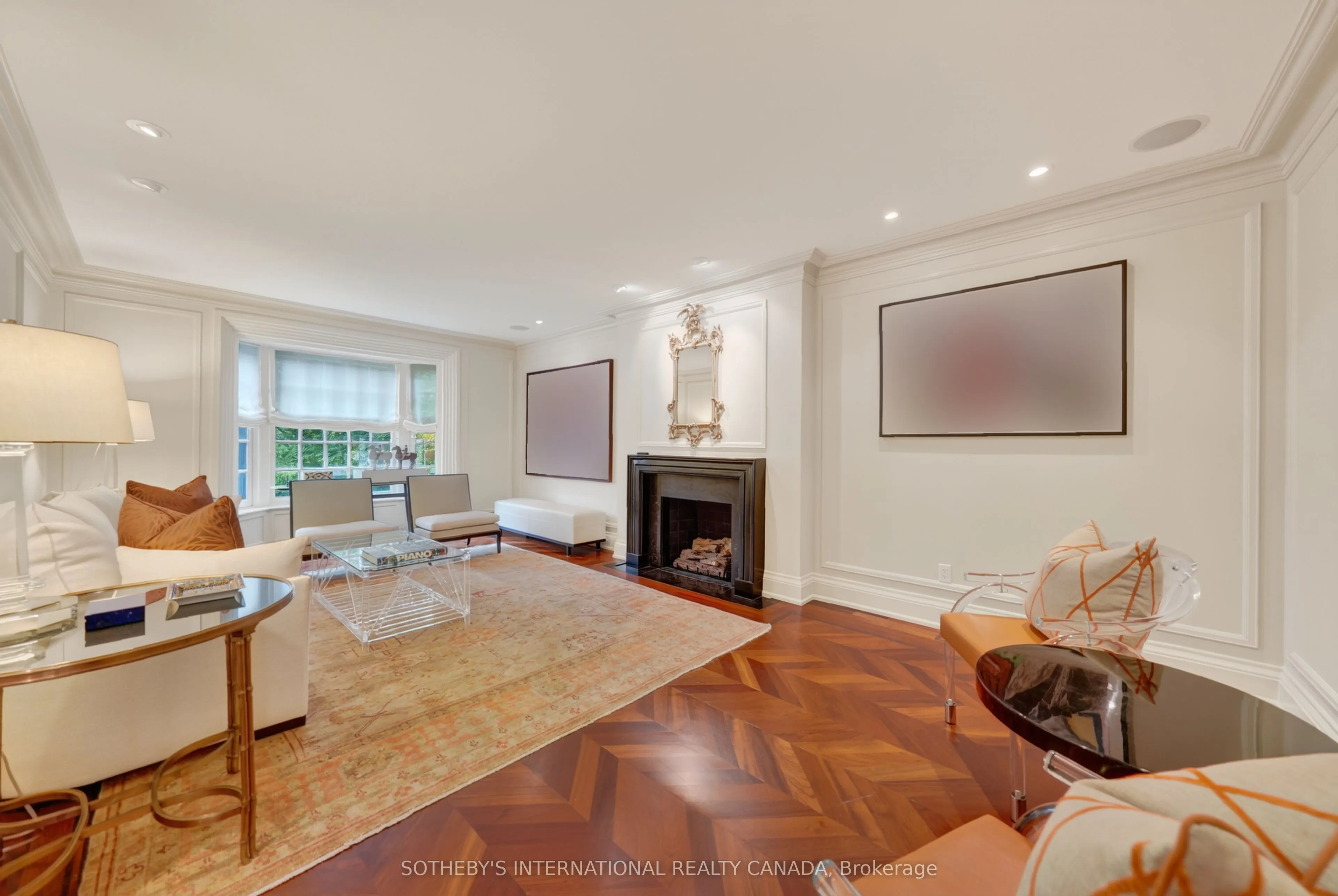15 Alexandra Wood