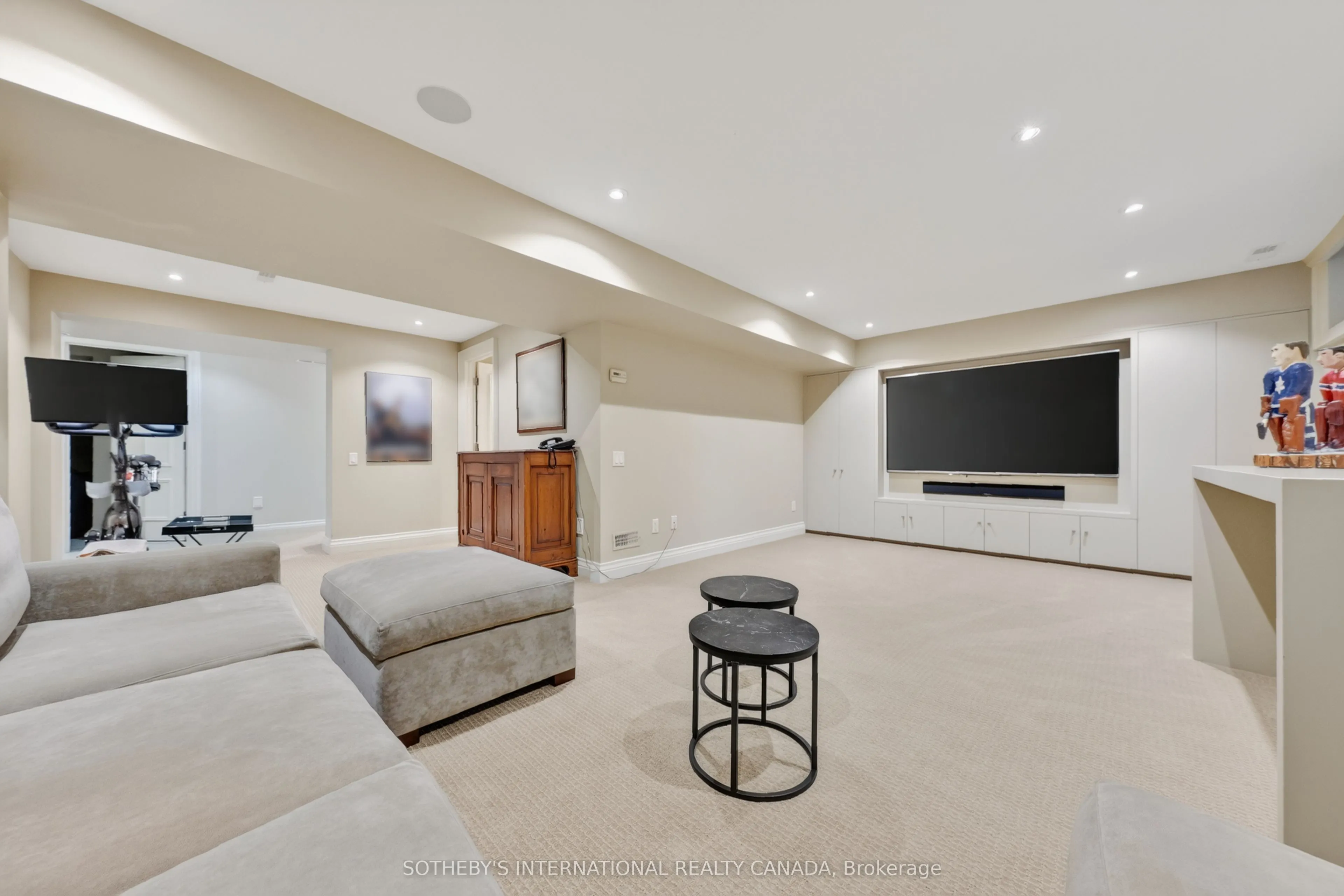 15 Alexandra Wood