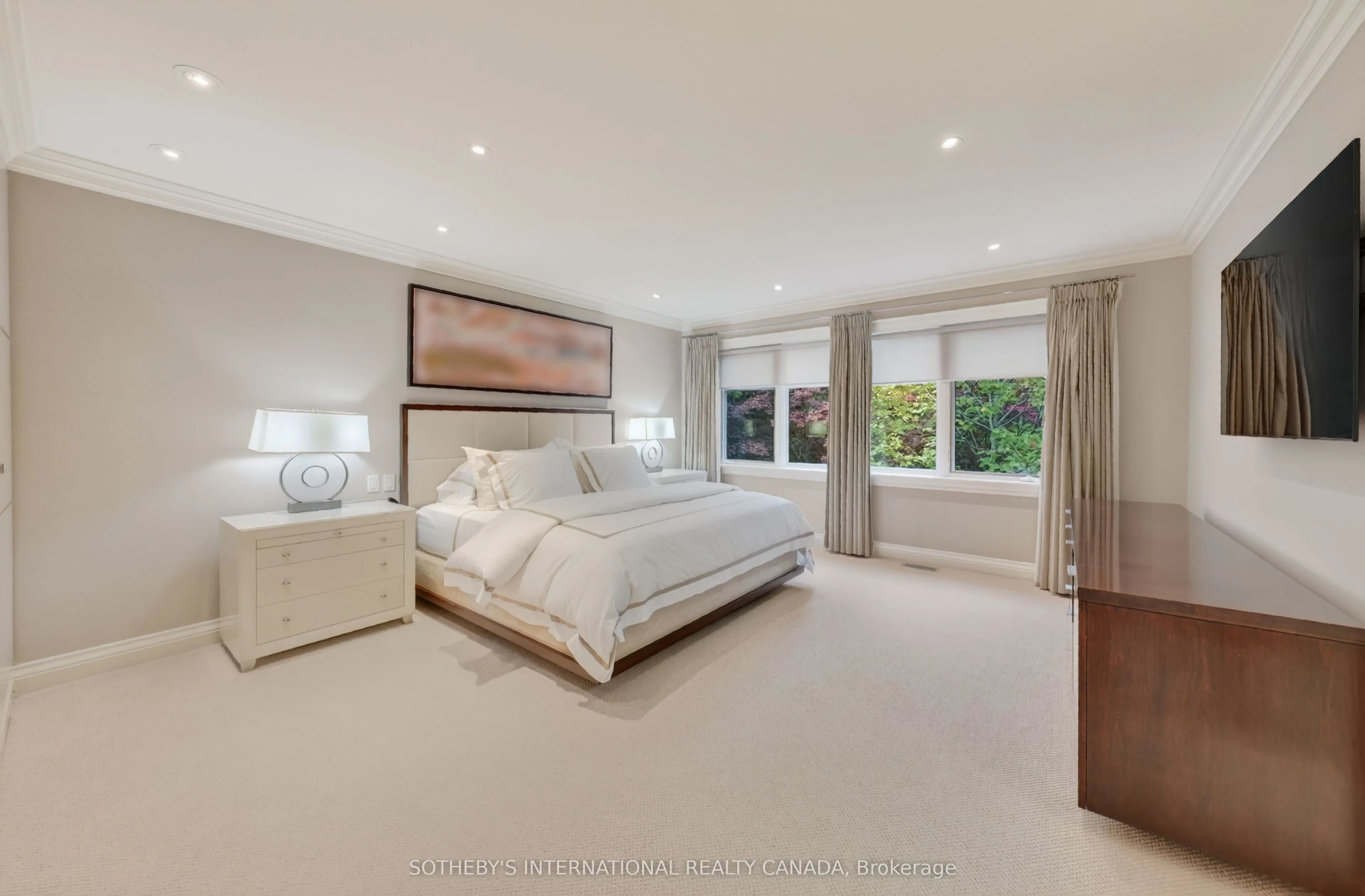 15 Alexandra Wood