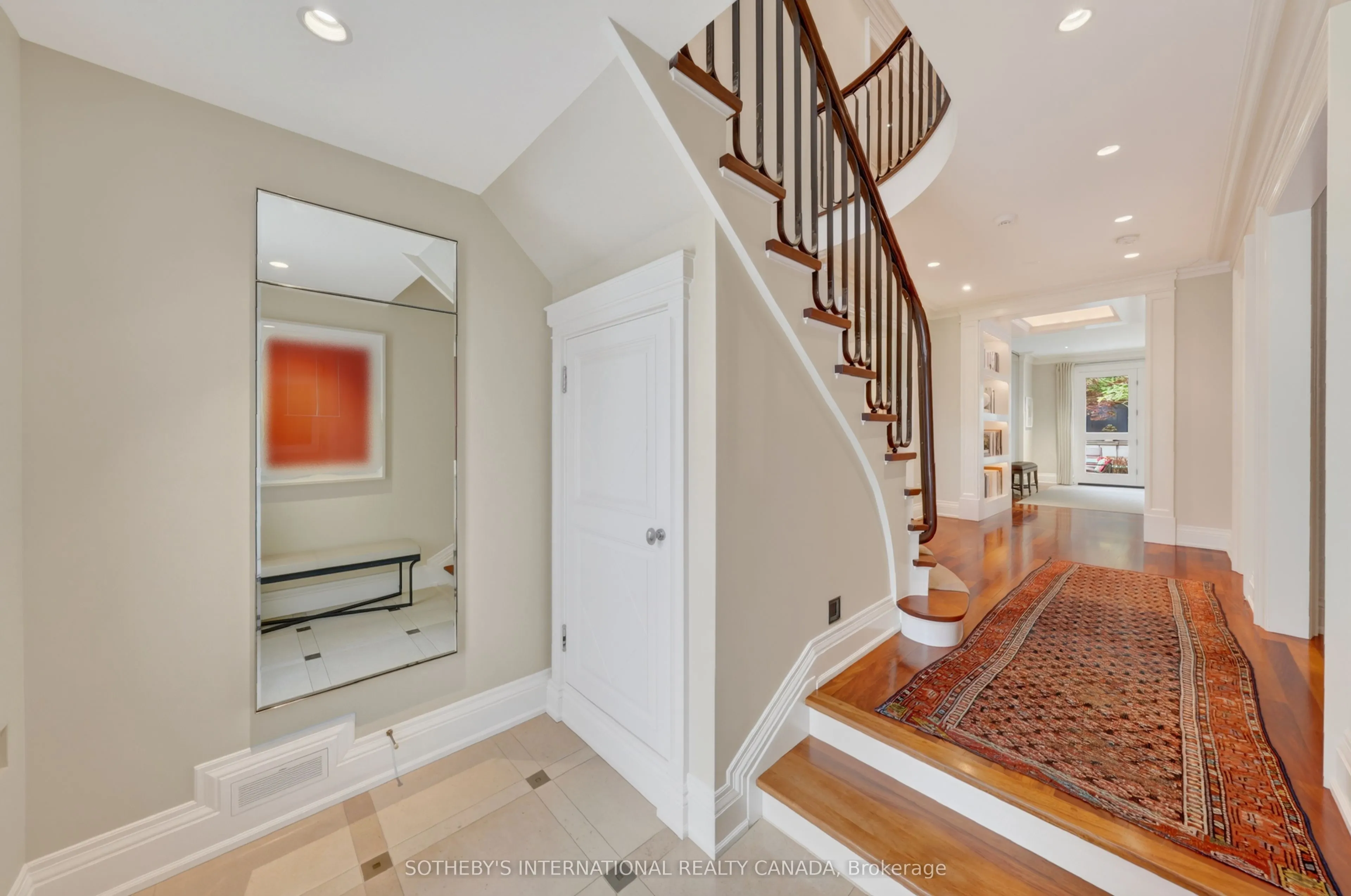 15 Alexandra Wood