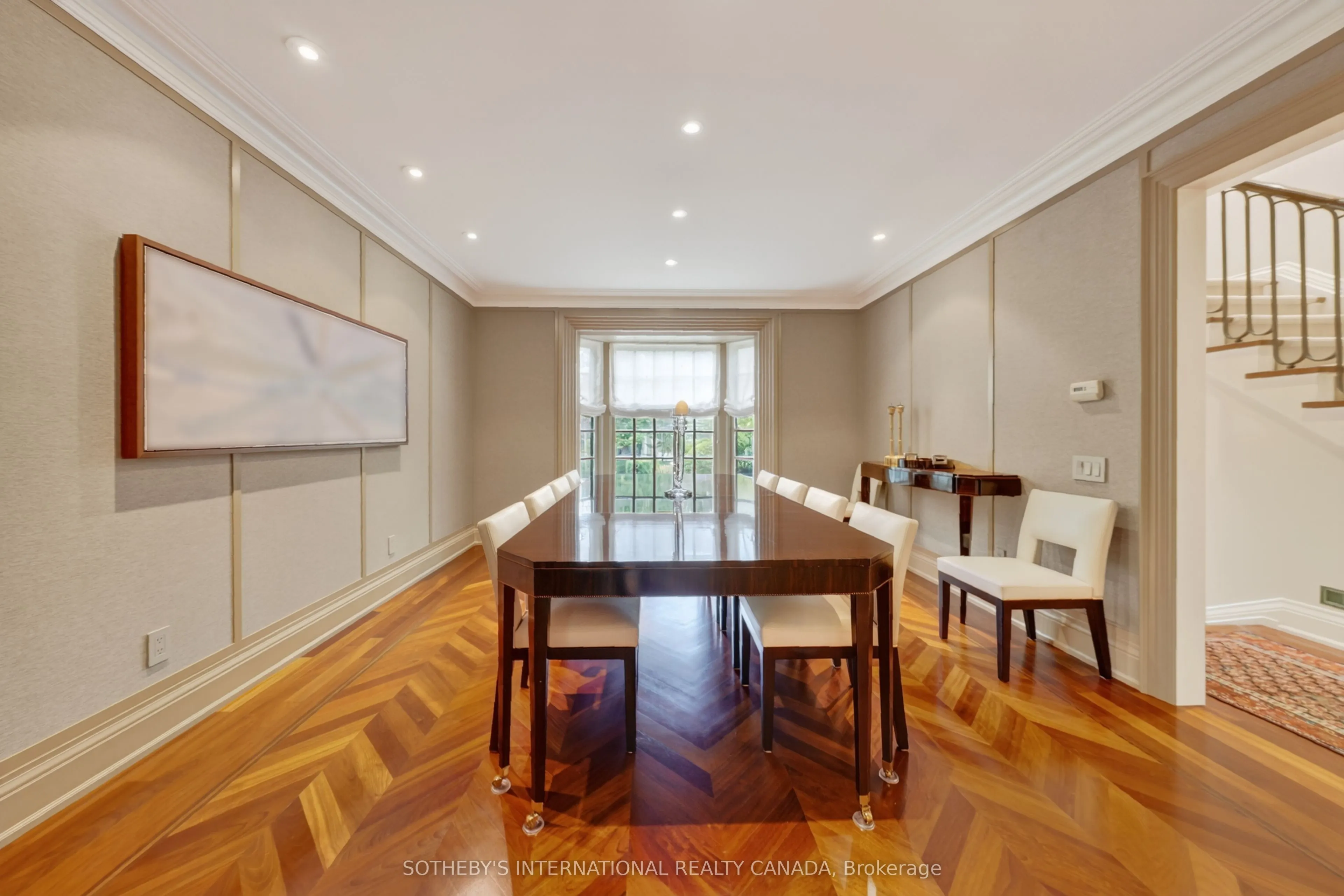 15 Alexandra Wood