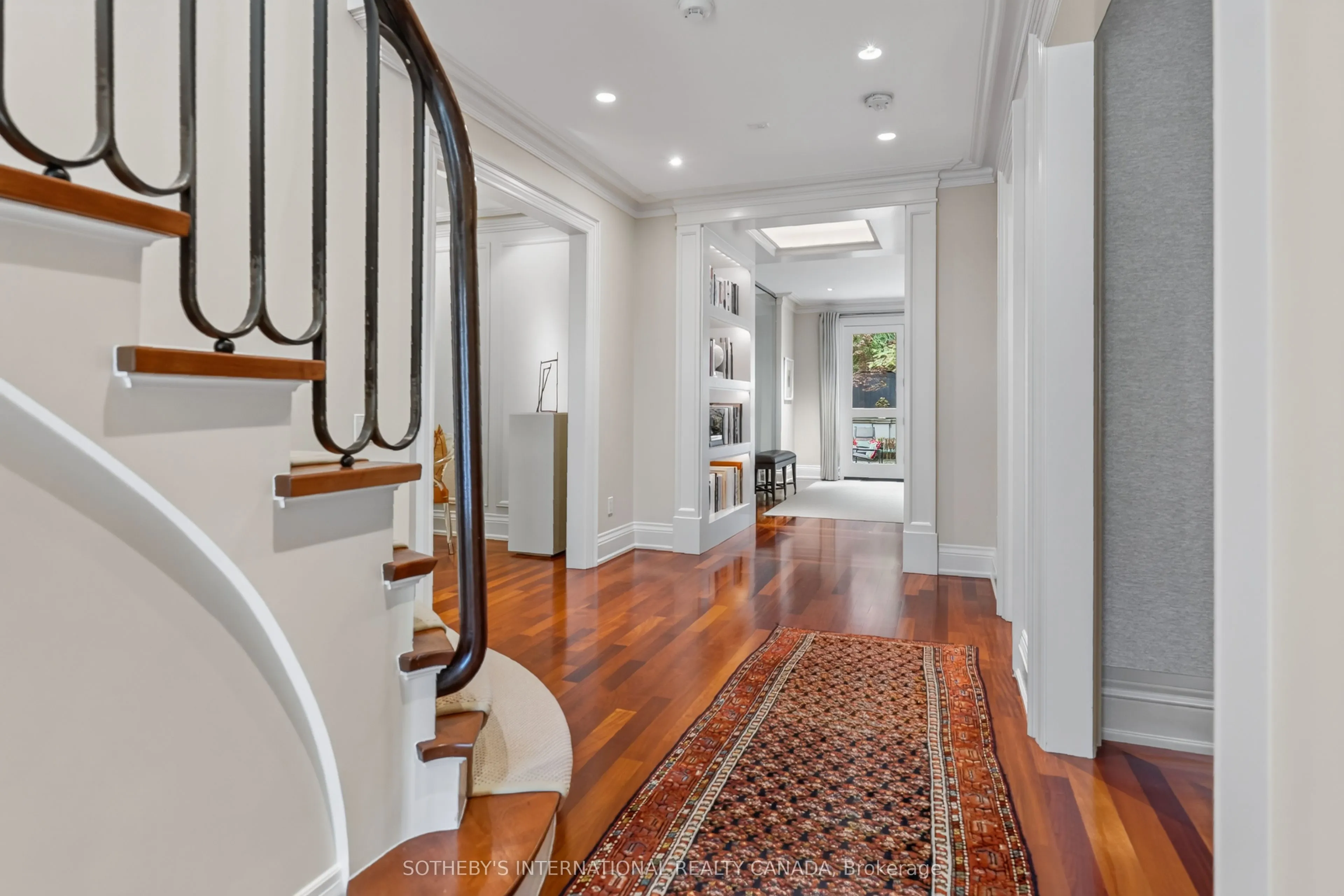 15 Alexandra Wood
