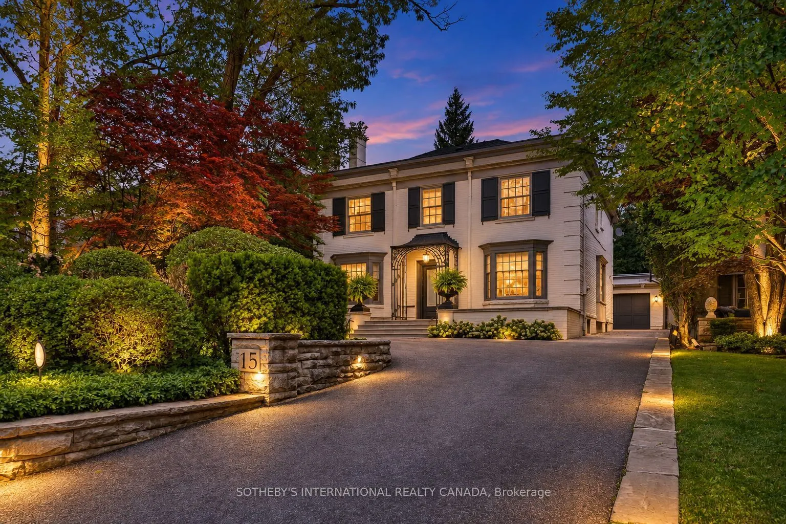 15 Alexandra Wood