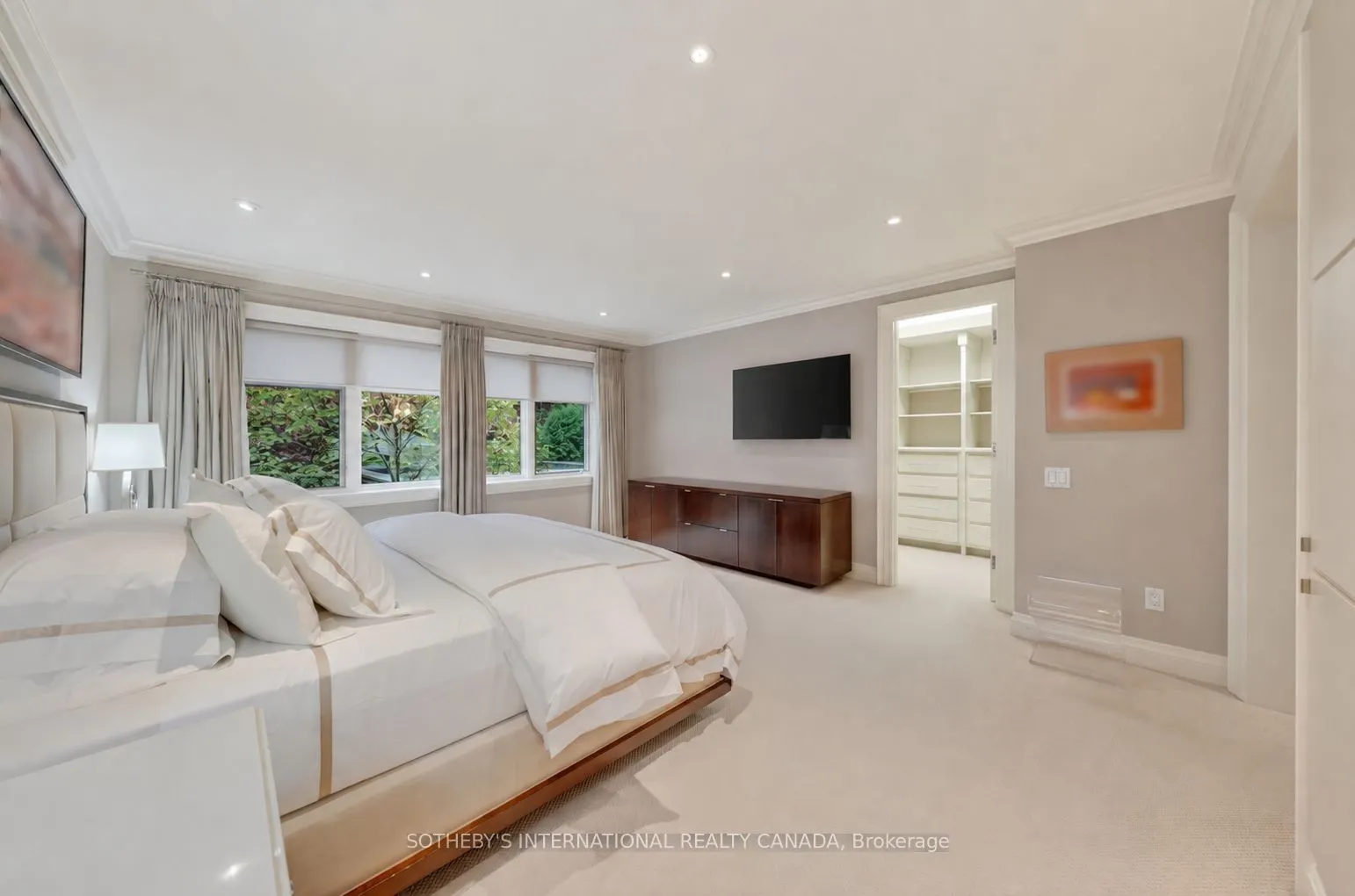 15 Alexandra Wood