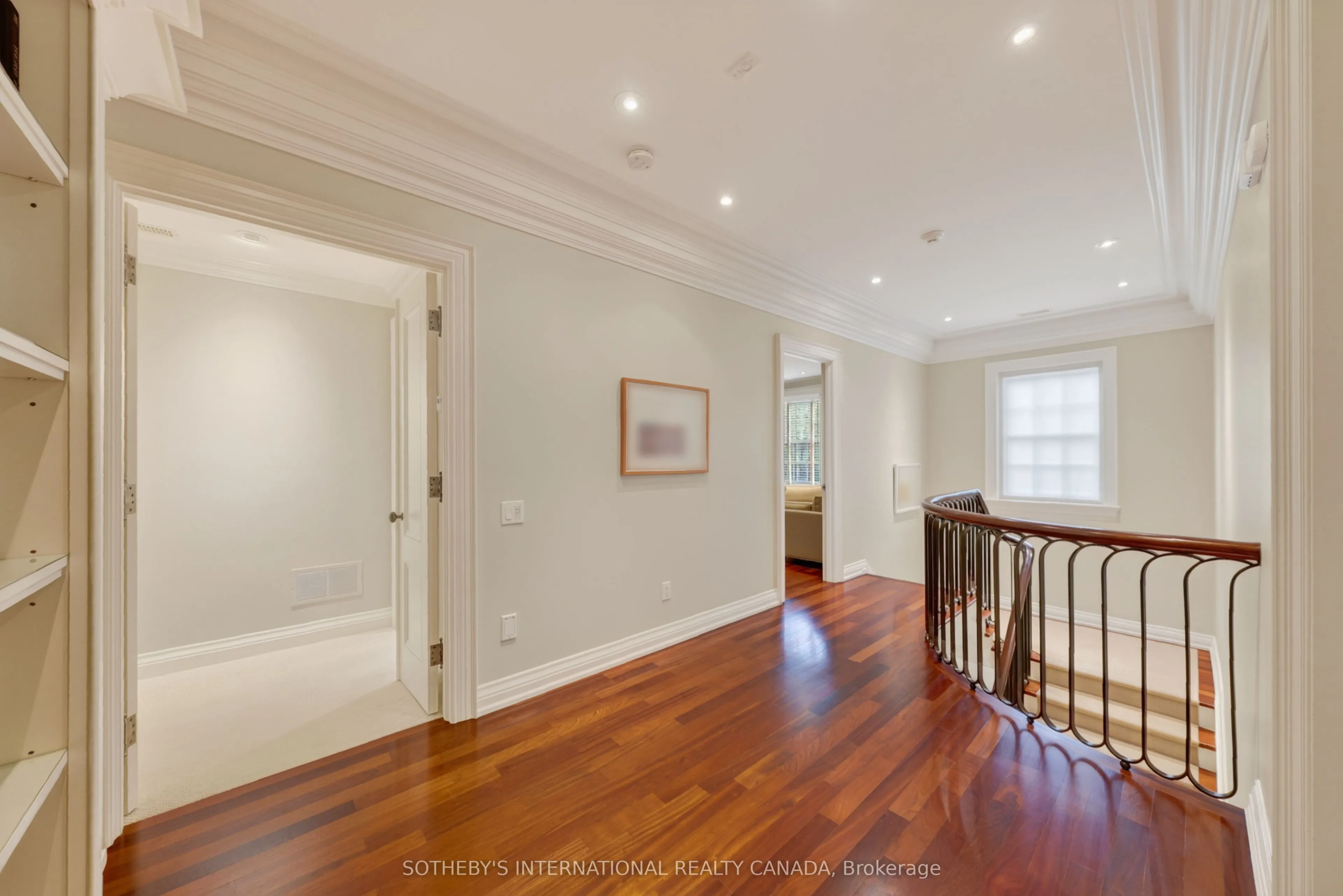 15 Alexandra Wood