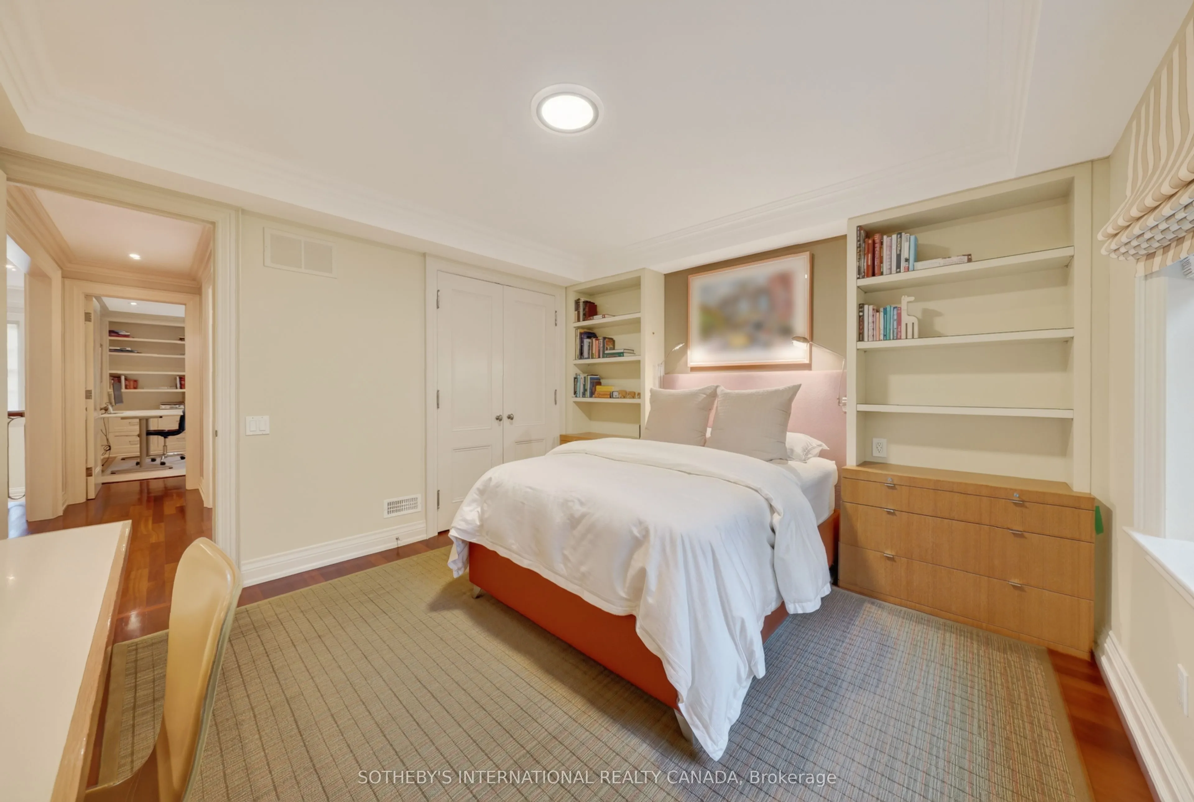 15 Alexandra Wood