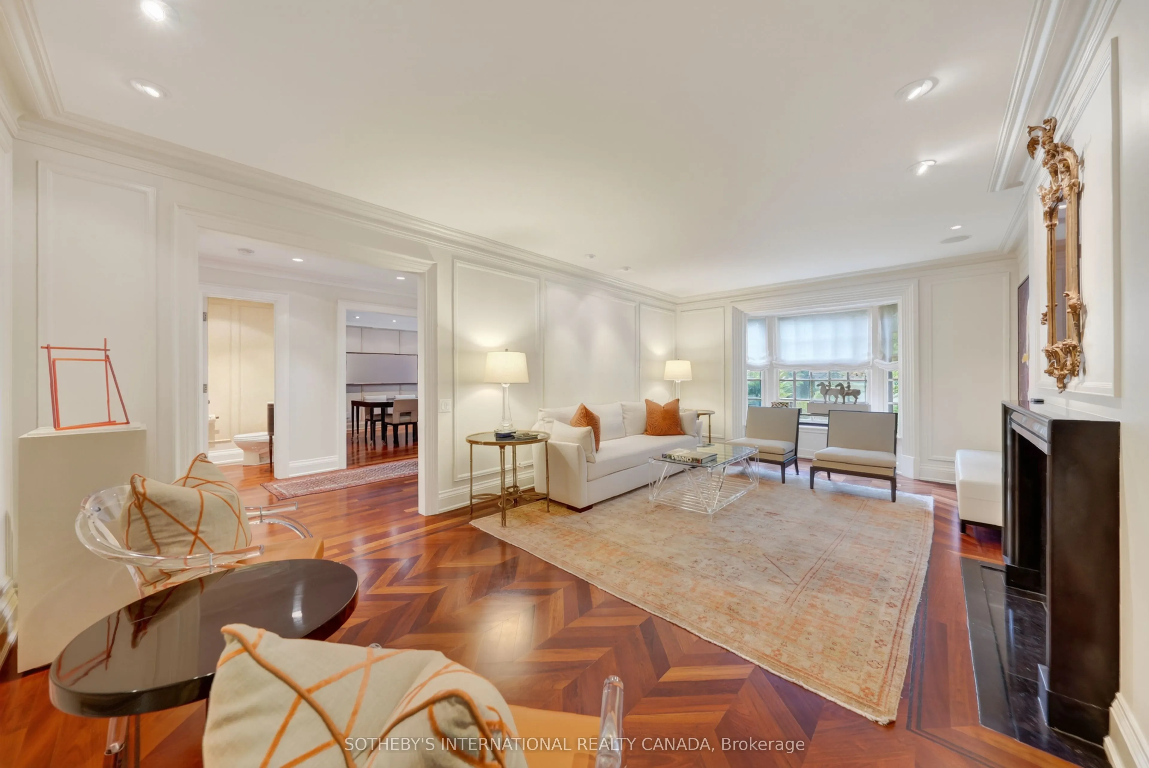 15 Alexandra Wood