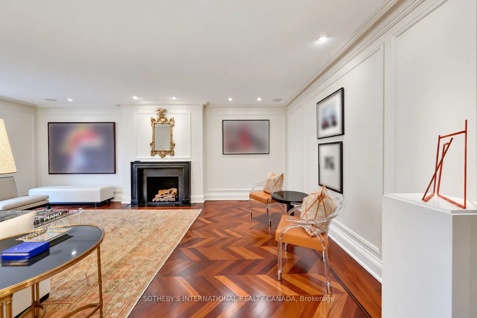 15 Alexandra Wood