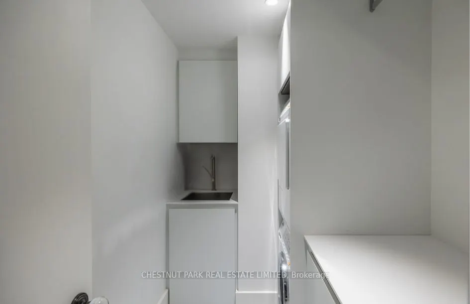 78 Crescent Road #2