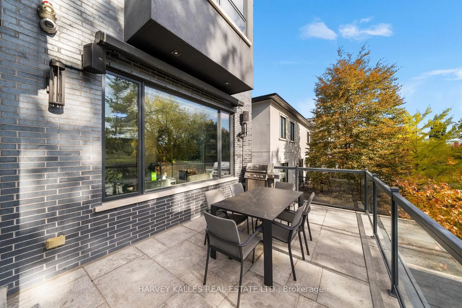 75 Bannockburn Avenue