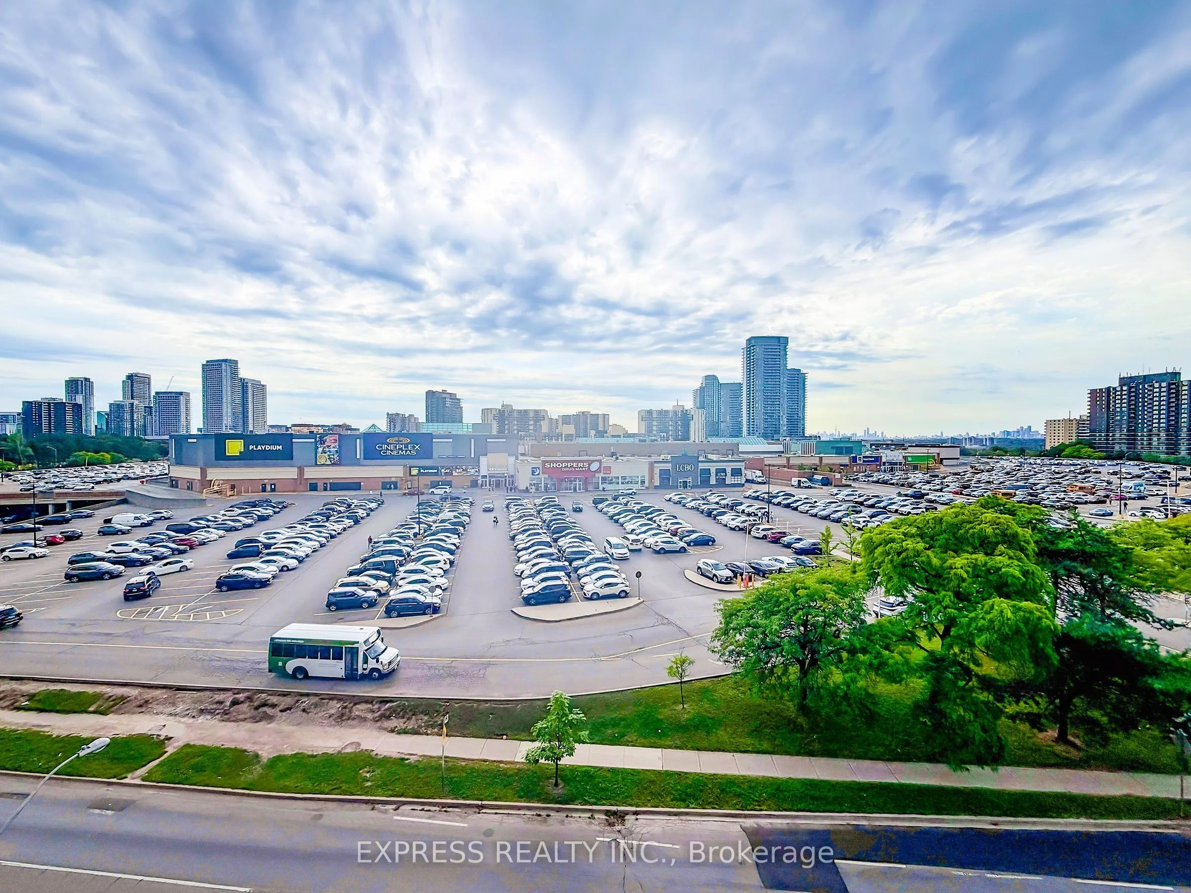 128 Fairview Mall Drive #501