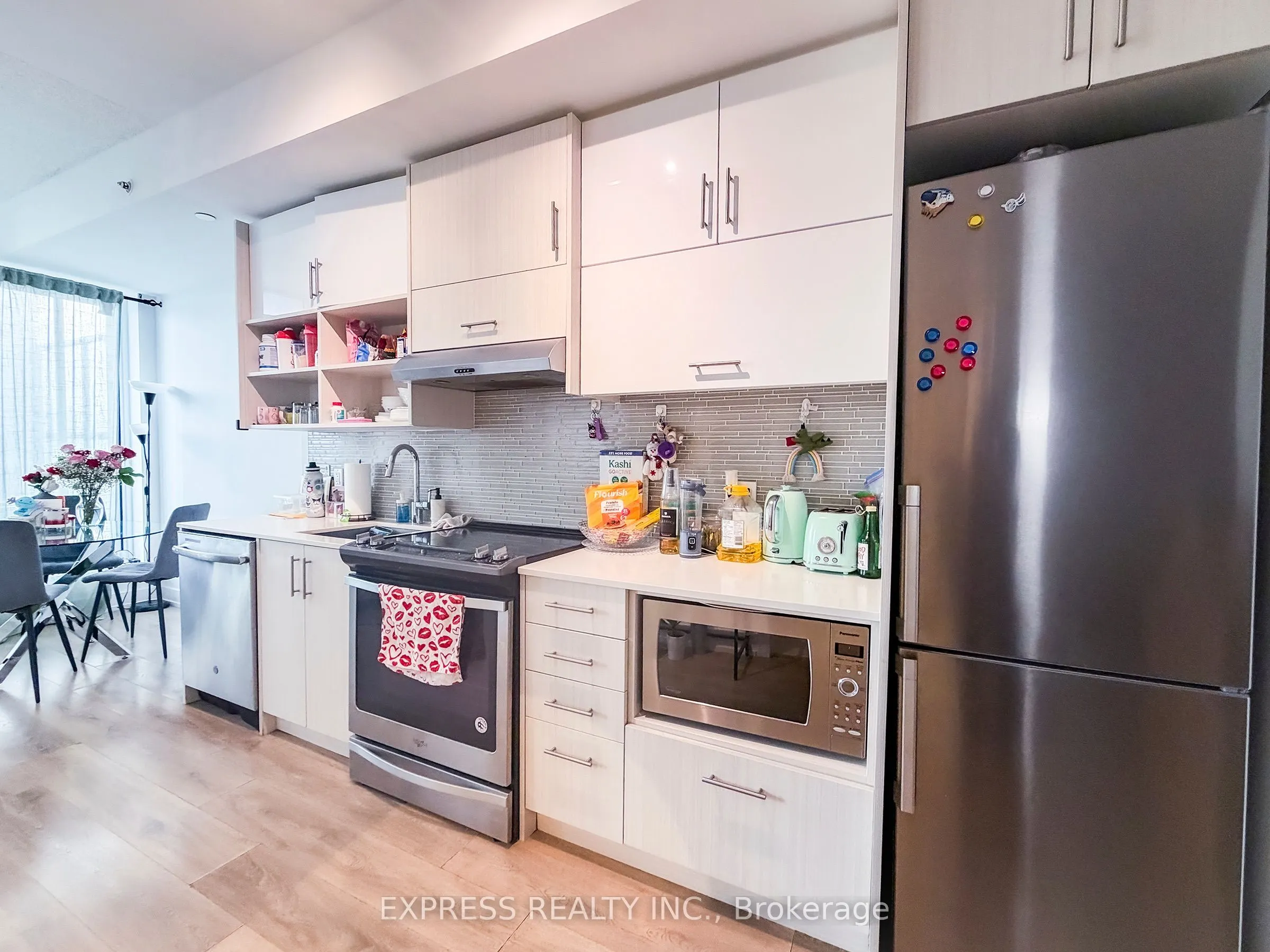 128 Fairview Mall Drive #501