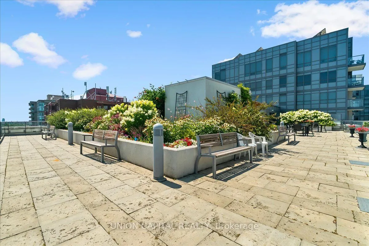 35 Saranac Boulevard #602
