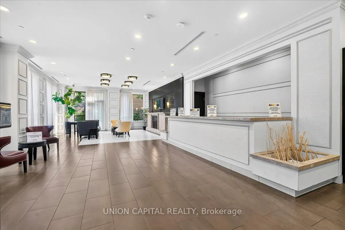 35 Saranac Boulevard #602