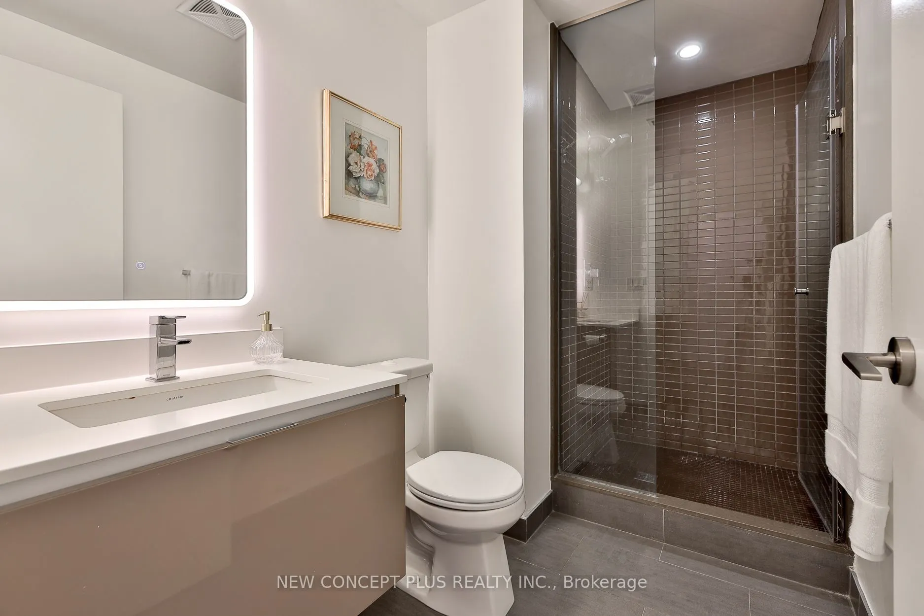 200 Bloor Street W #405