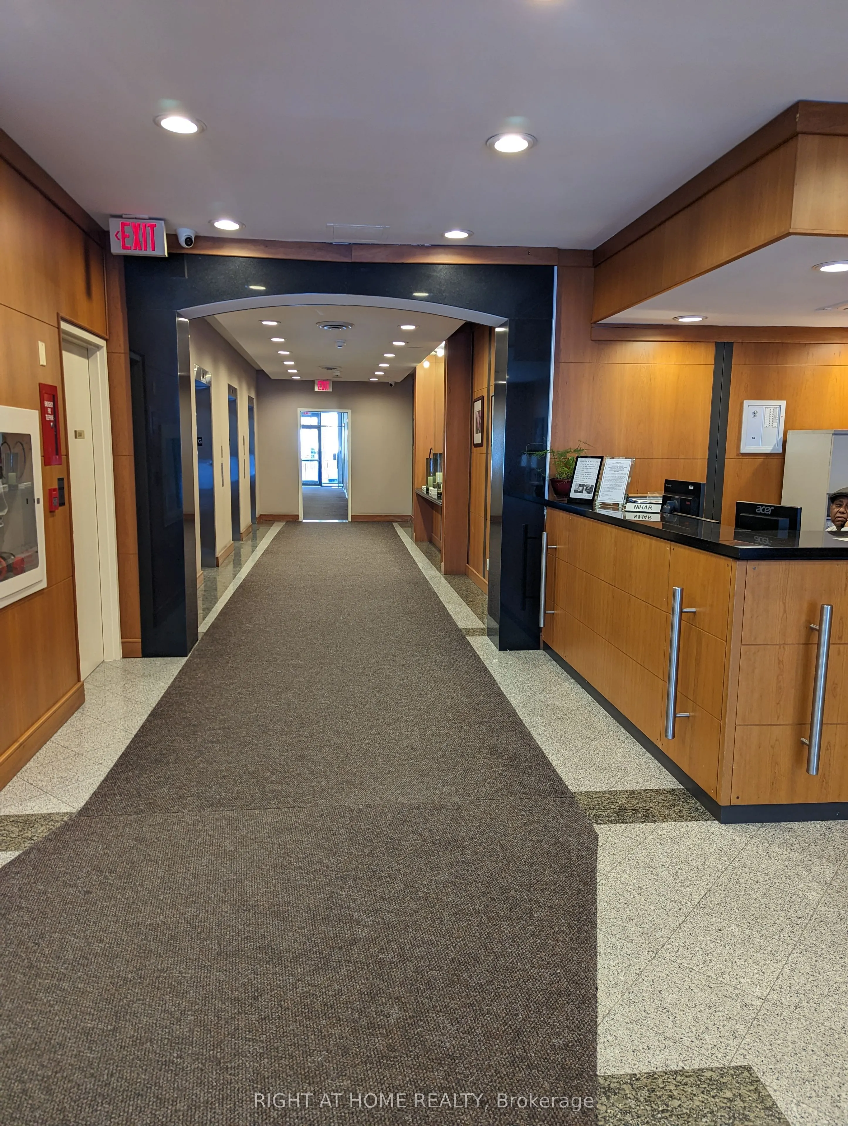260 Doris Avenue #305