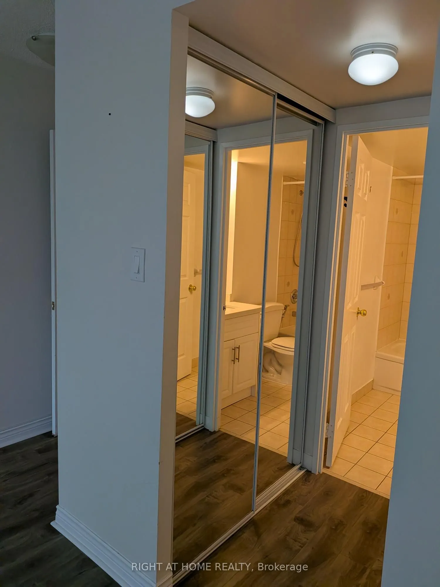 260 Doris Avenue #305