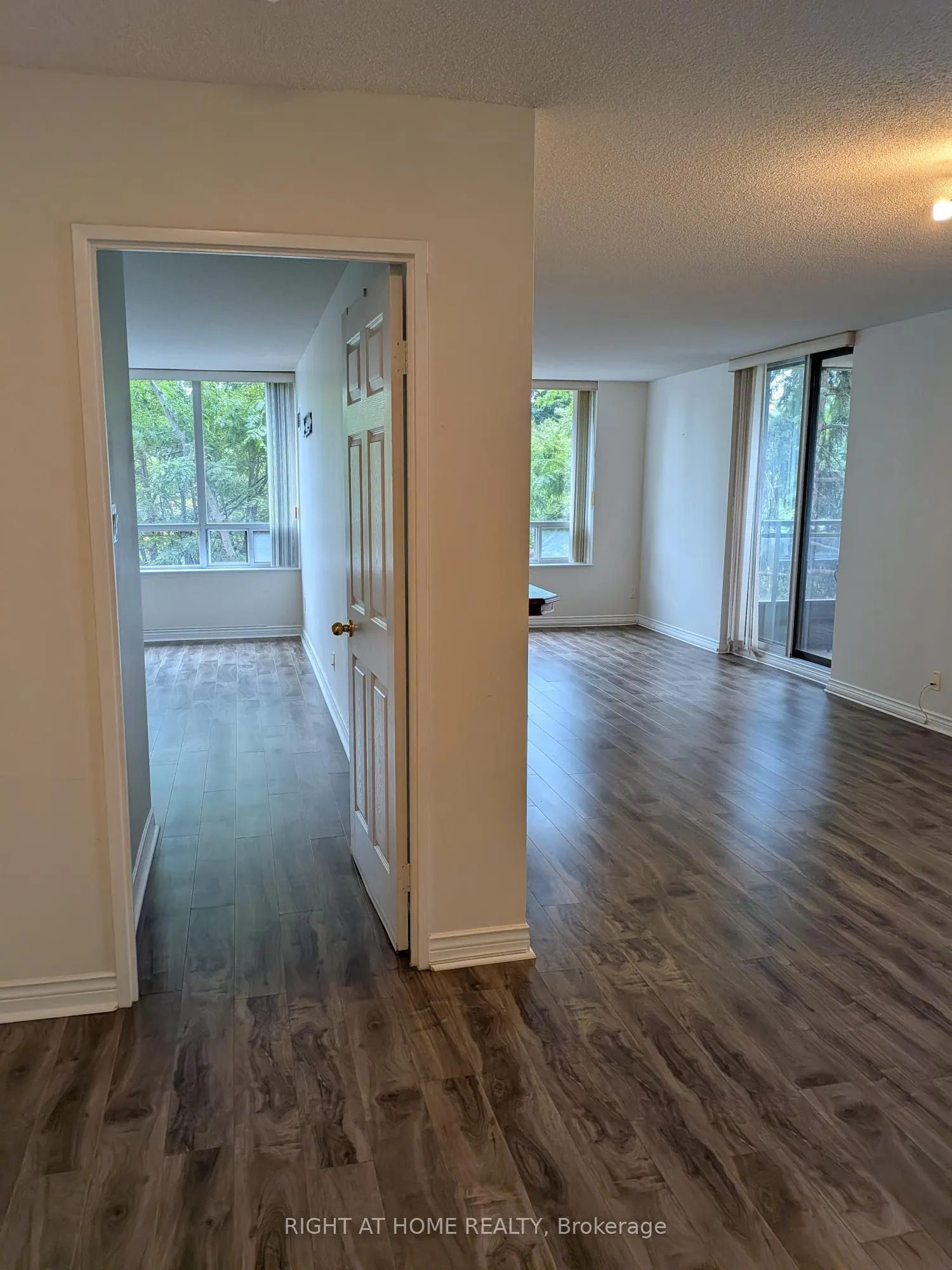 260 Doris Avenue #305