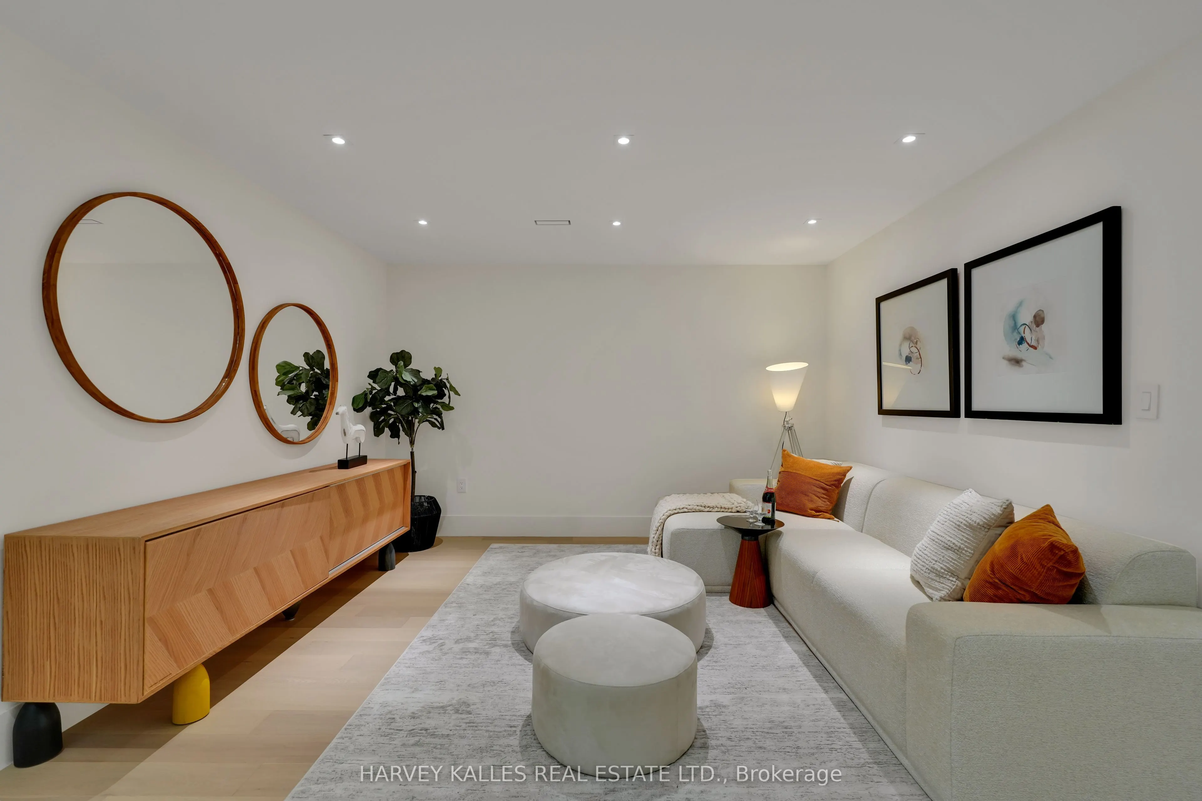 108 Heath Street W