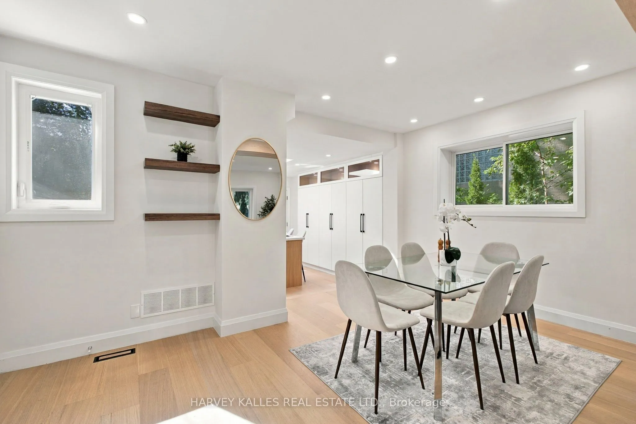 547 Melrose Avenue