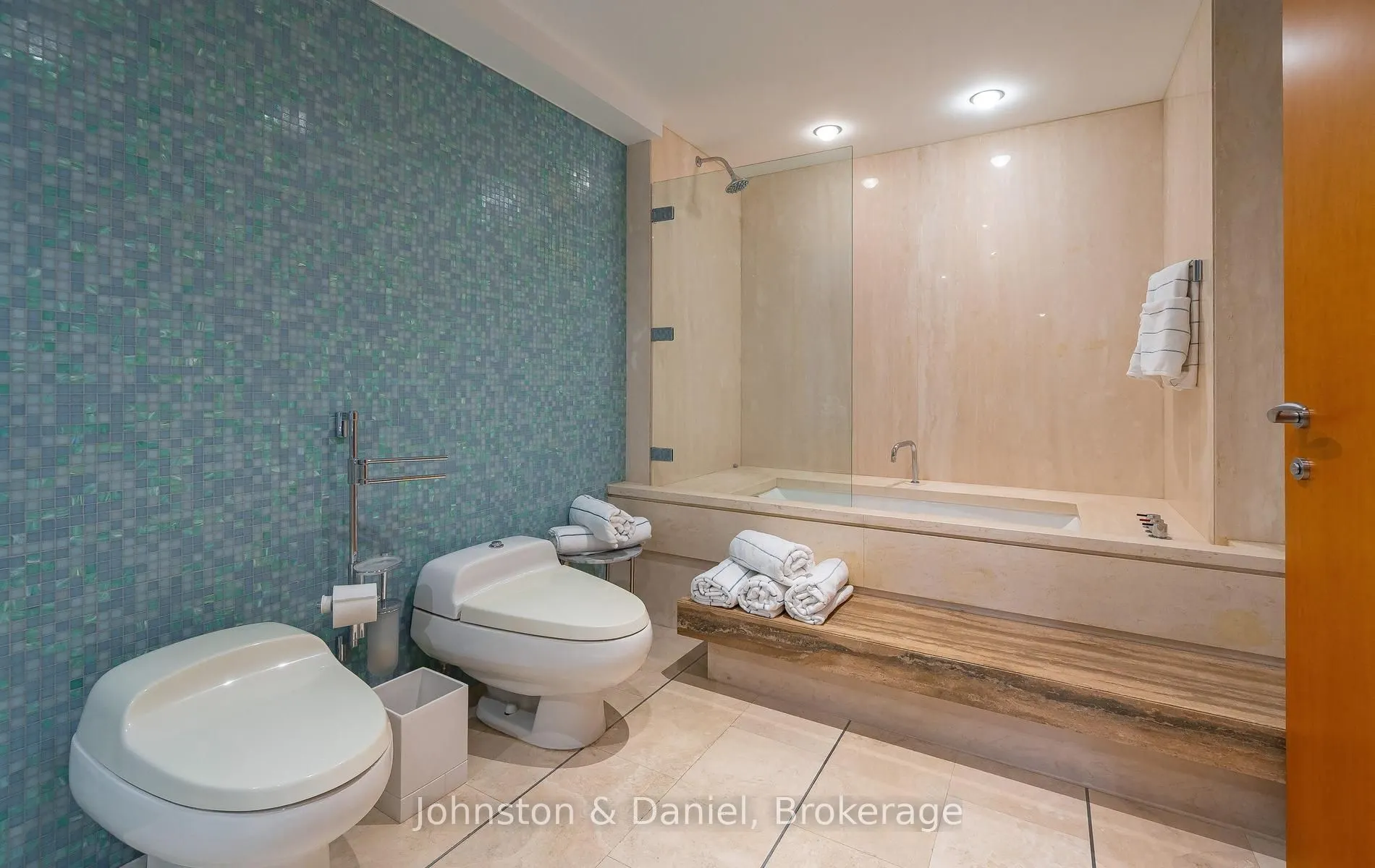71 Simcoe Street #2601