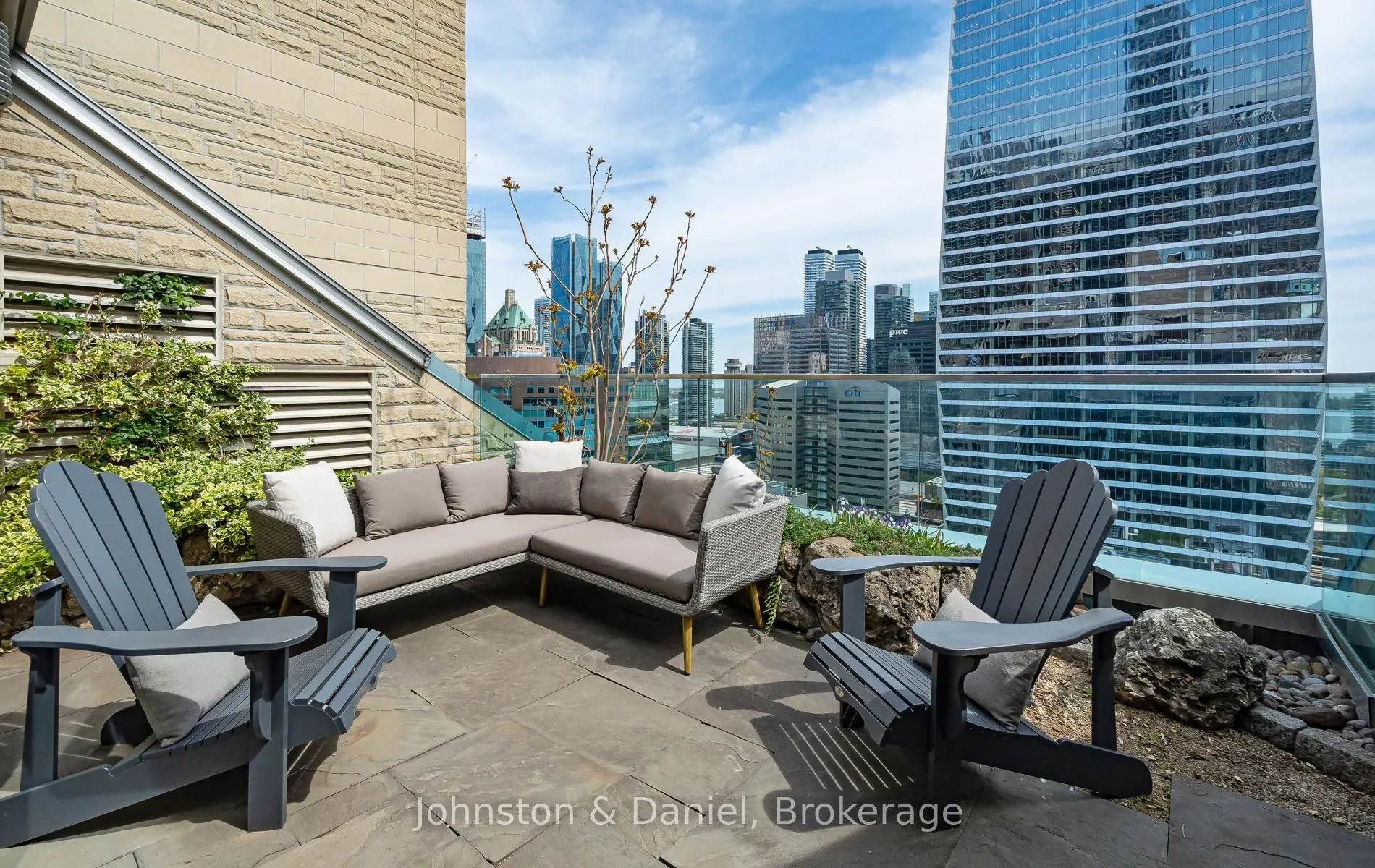 71 Simcoe Street #2601