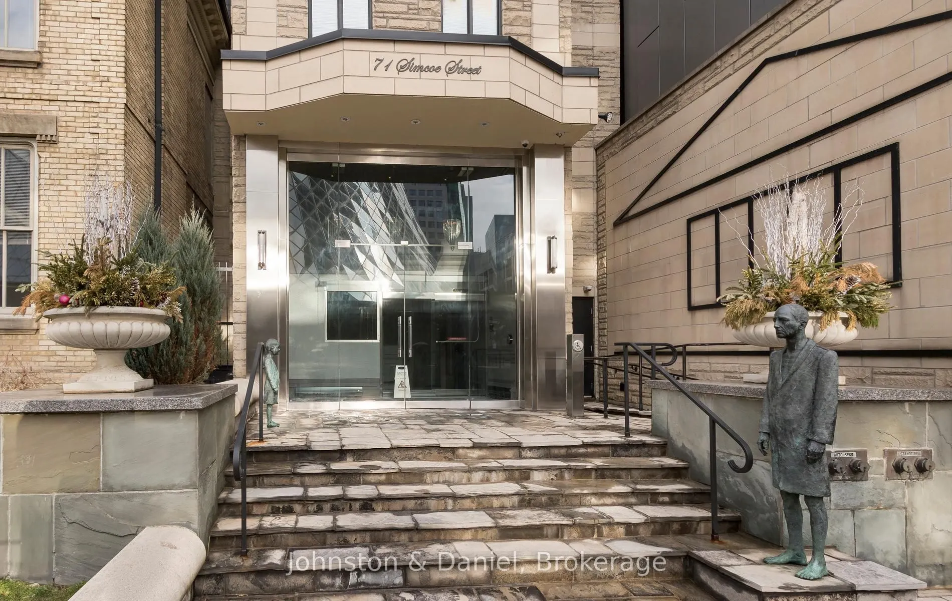 71 Simcoe Street #2601