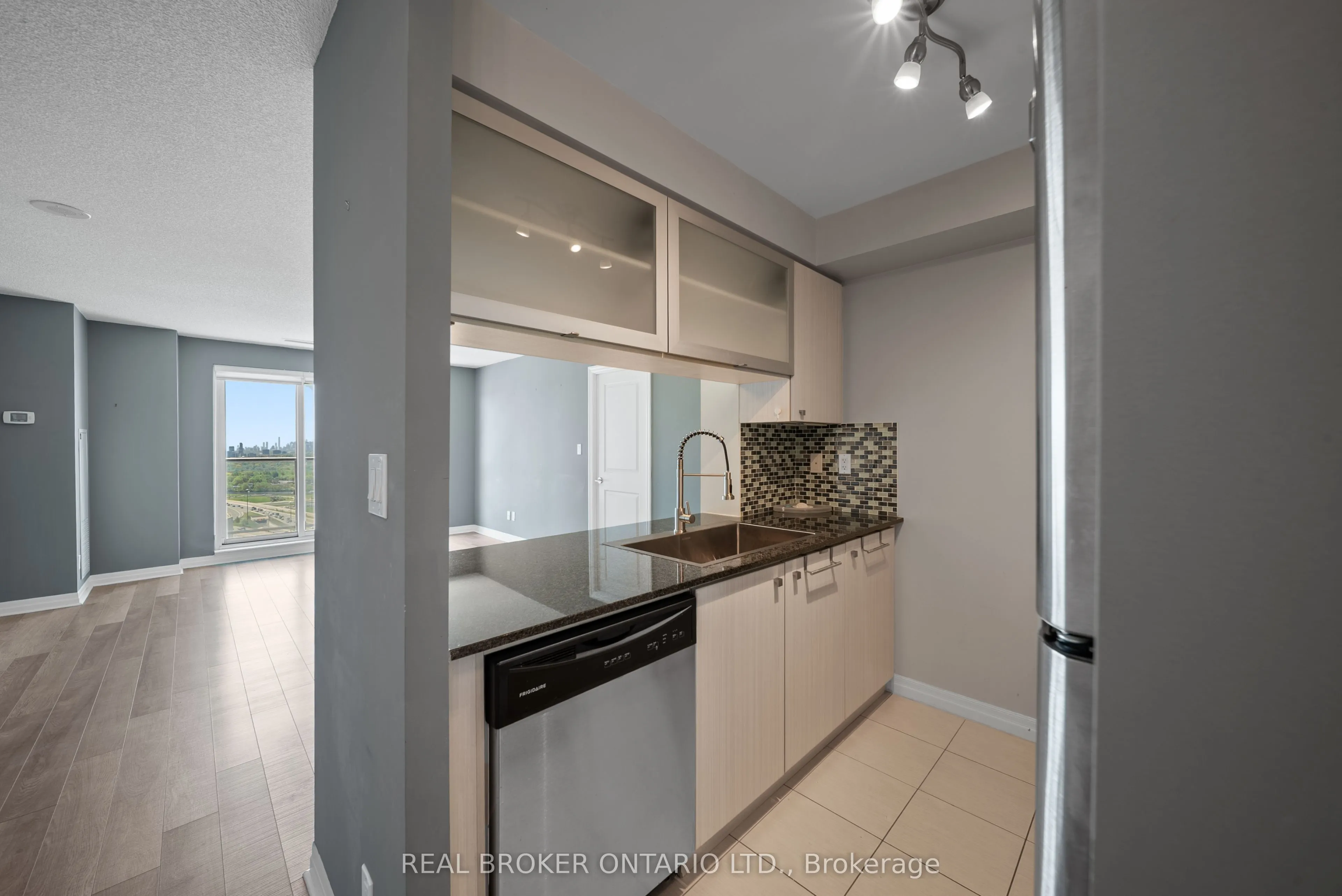 2015 Sheppard Avenue E #3010