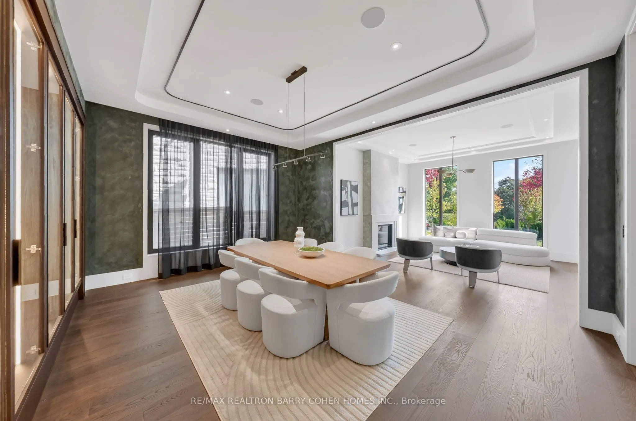 90 Arjay Crescent