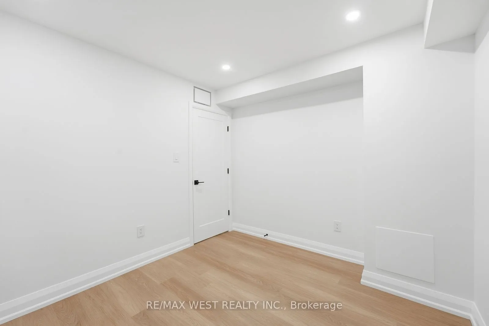77 Alameda Avenue