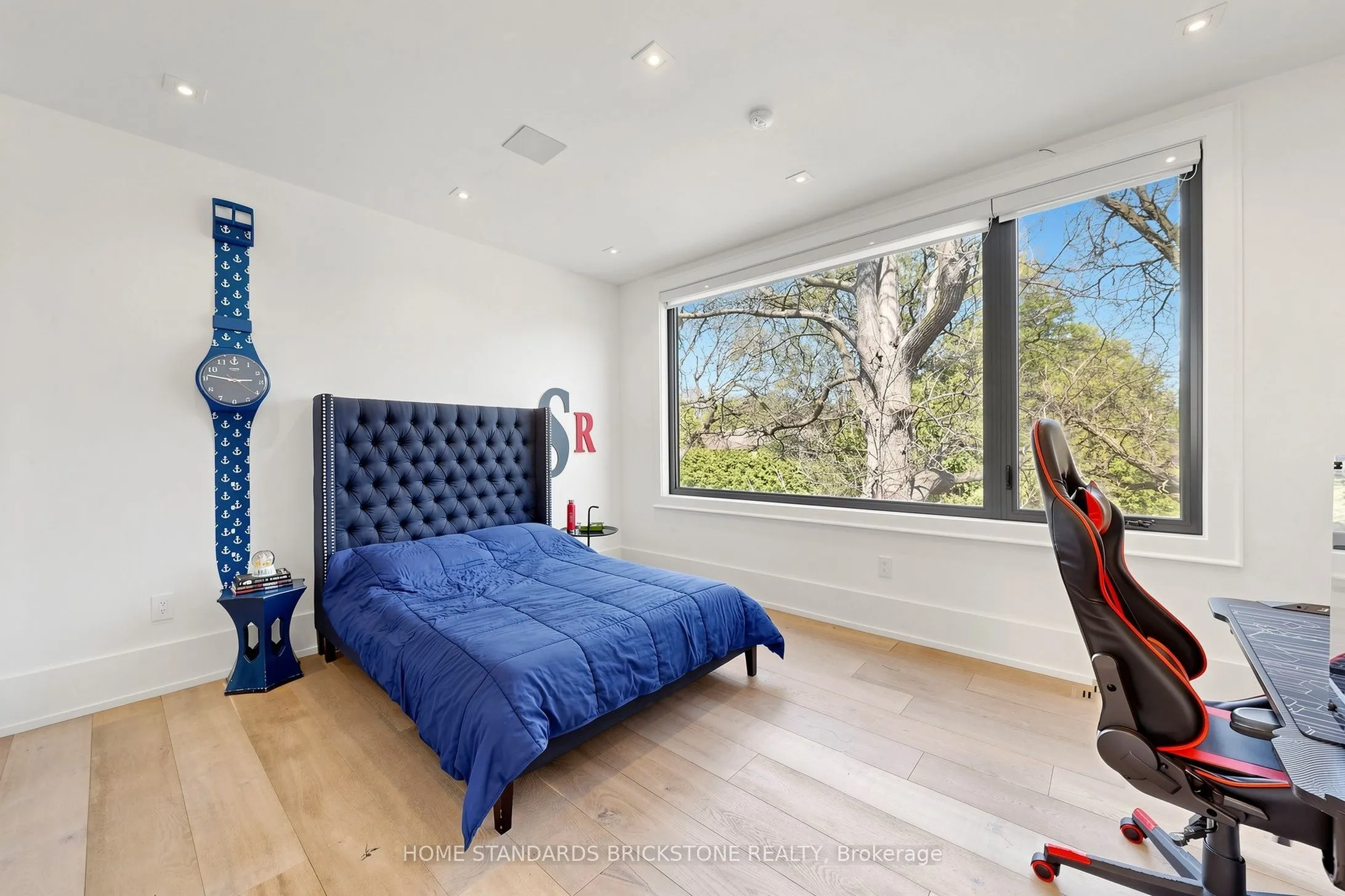 10 Alonzo Road