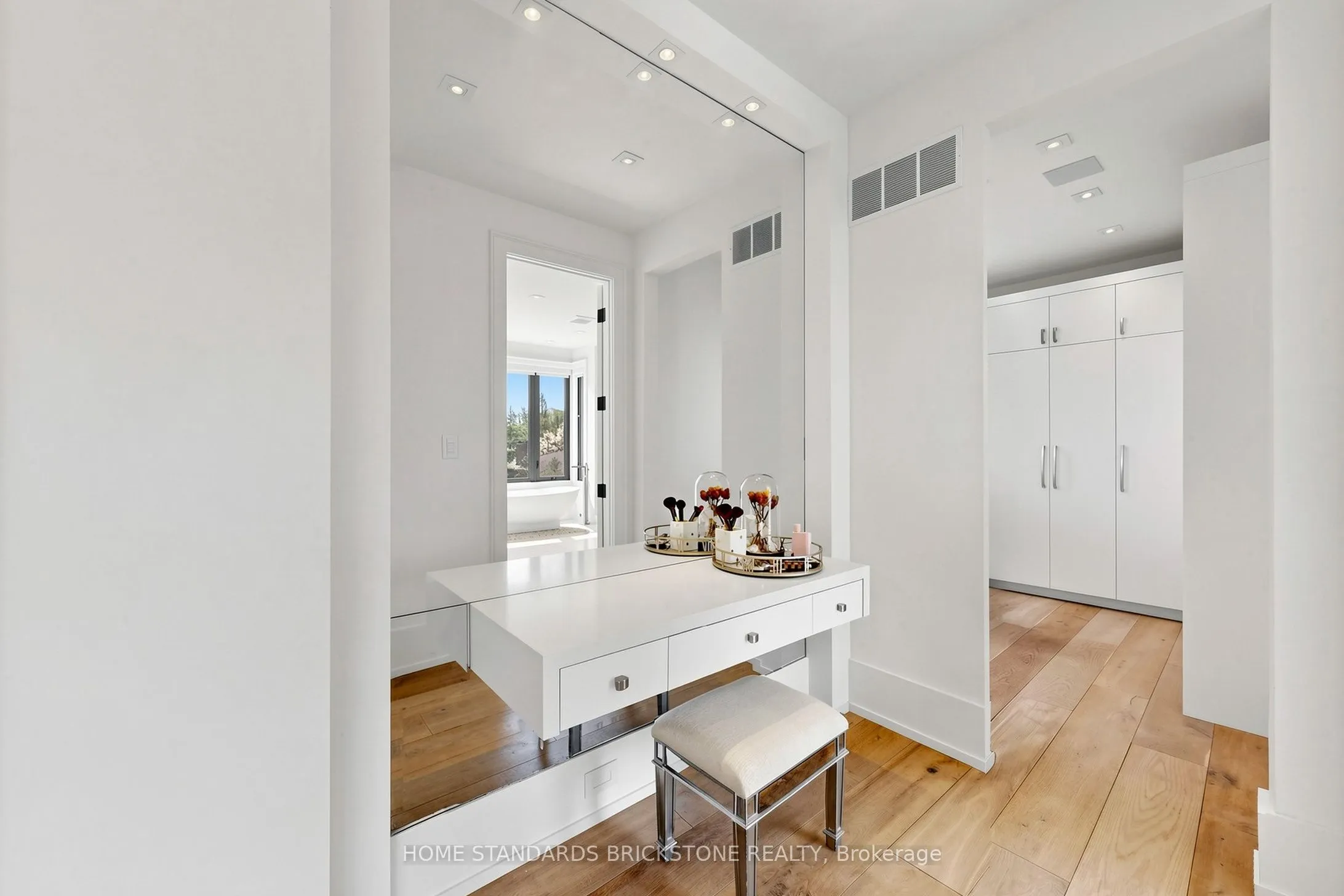 10 Alonzo Road