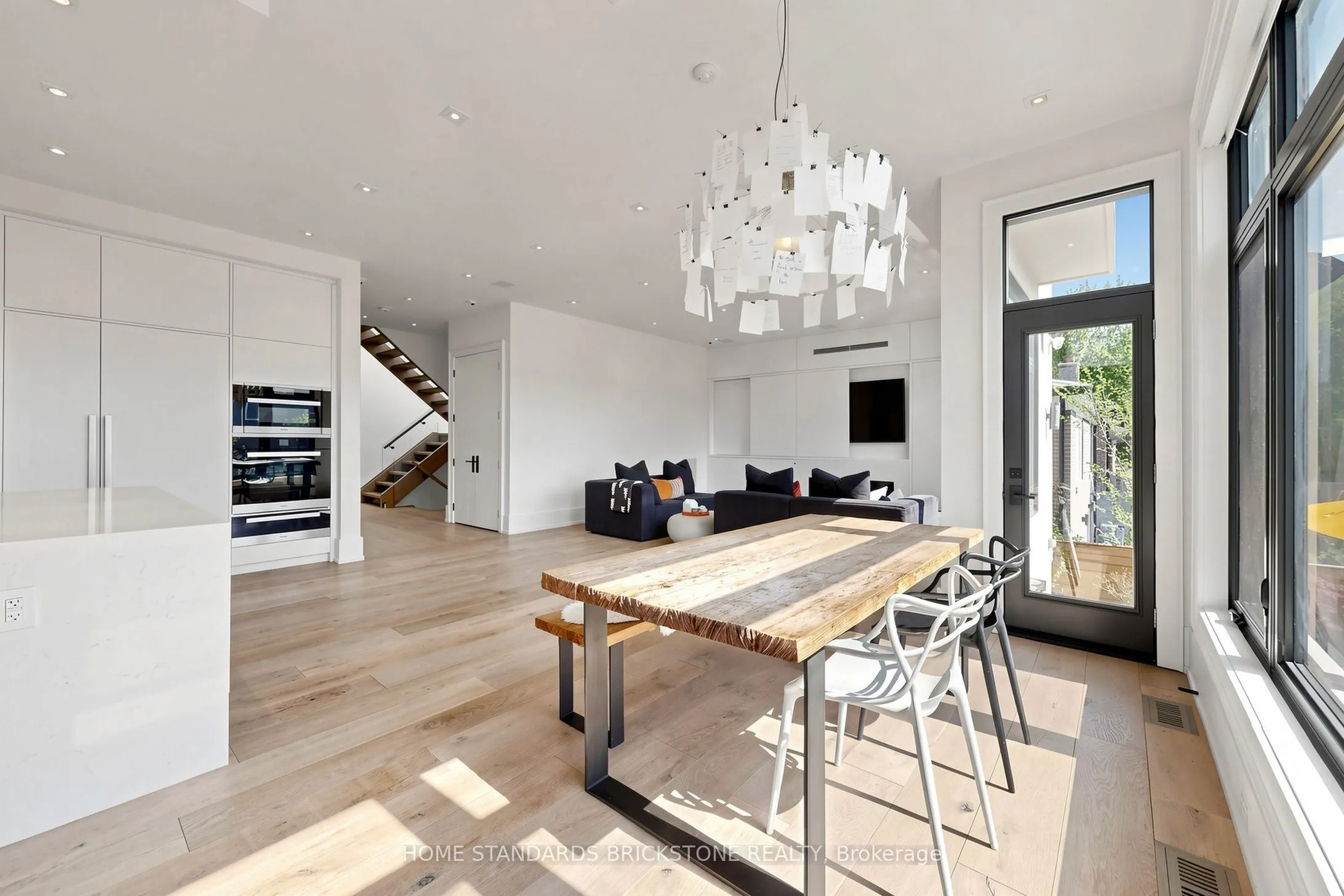10 Alonzo Road